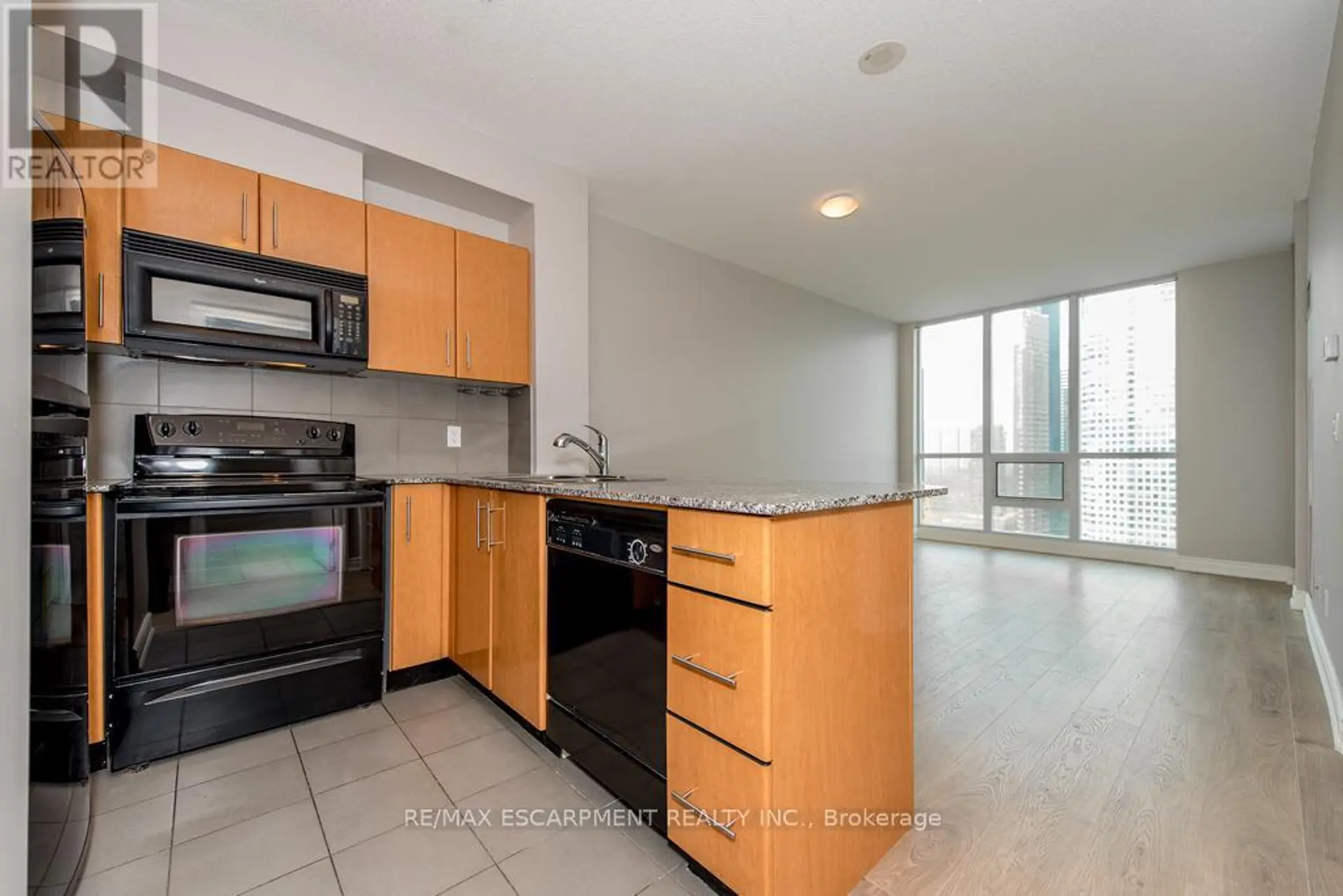 #2903 16 YONGE STREET - Image 3