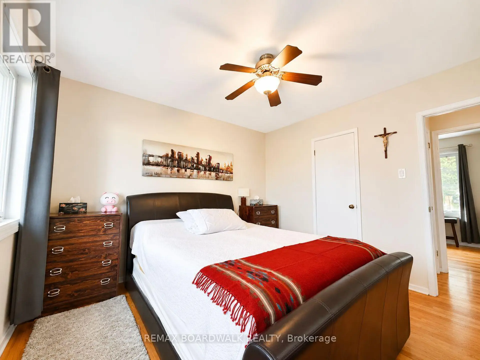 625 CLARKE AVENUE - Image 8