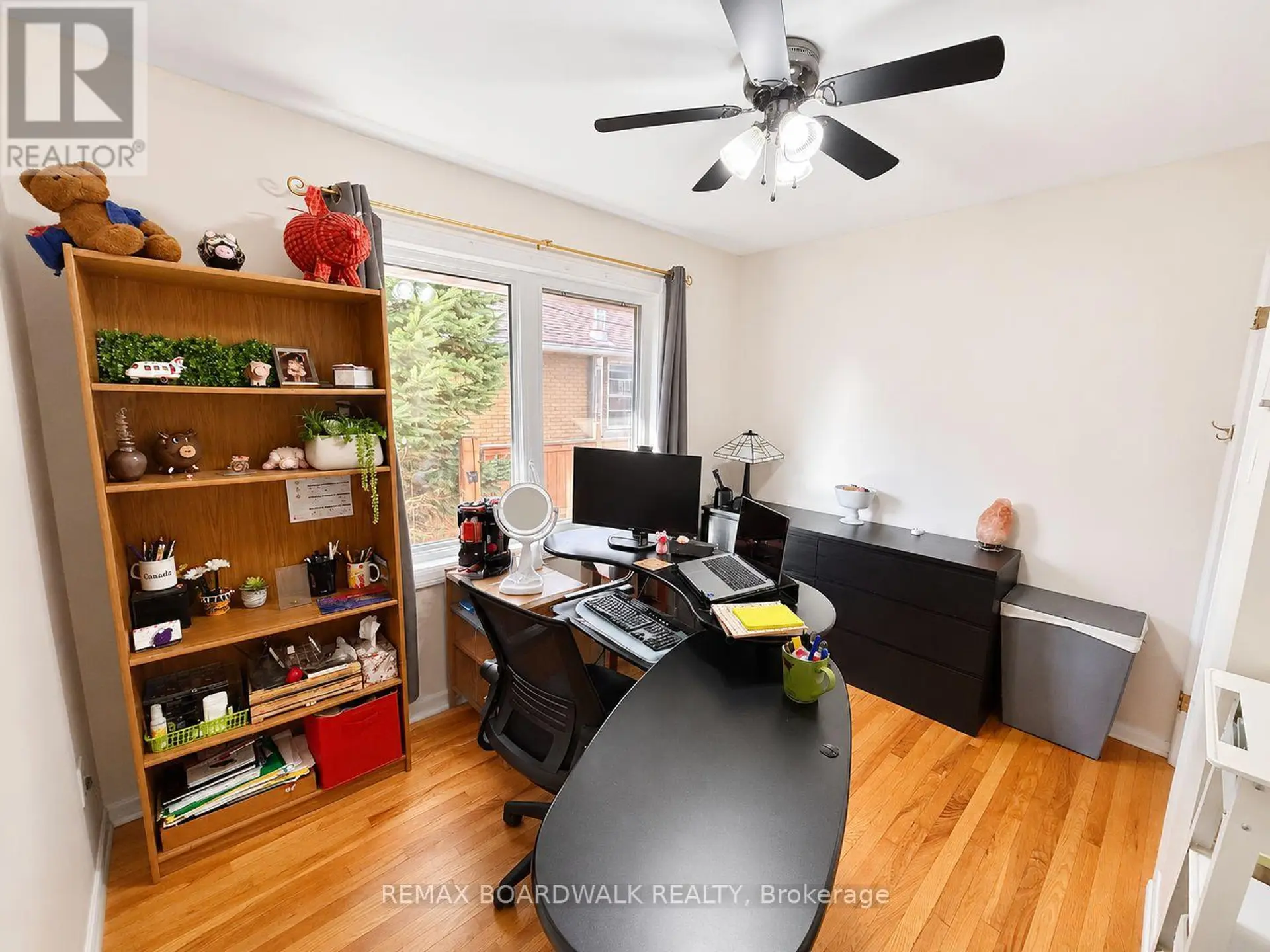 625 CLARKE AVENUE - Image 12
