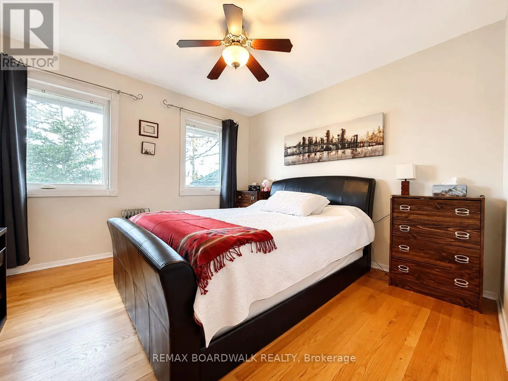 625 CLARKE AVENUE - Image 7