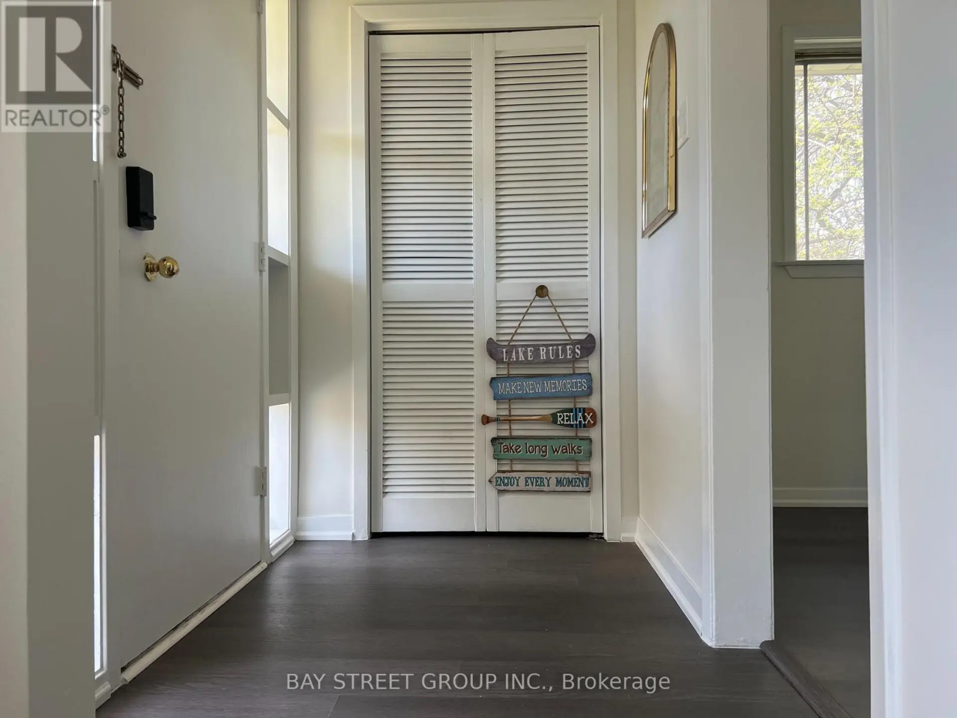 2 SLIDELL CRESCENT - Image 2