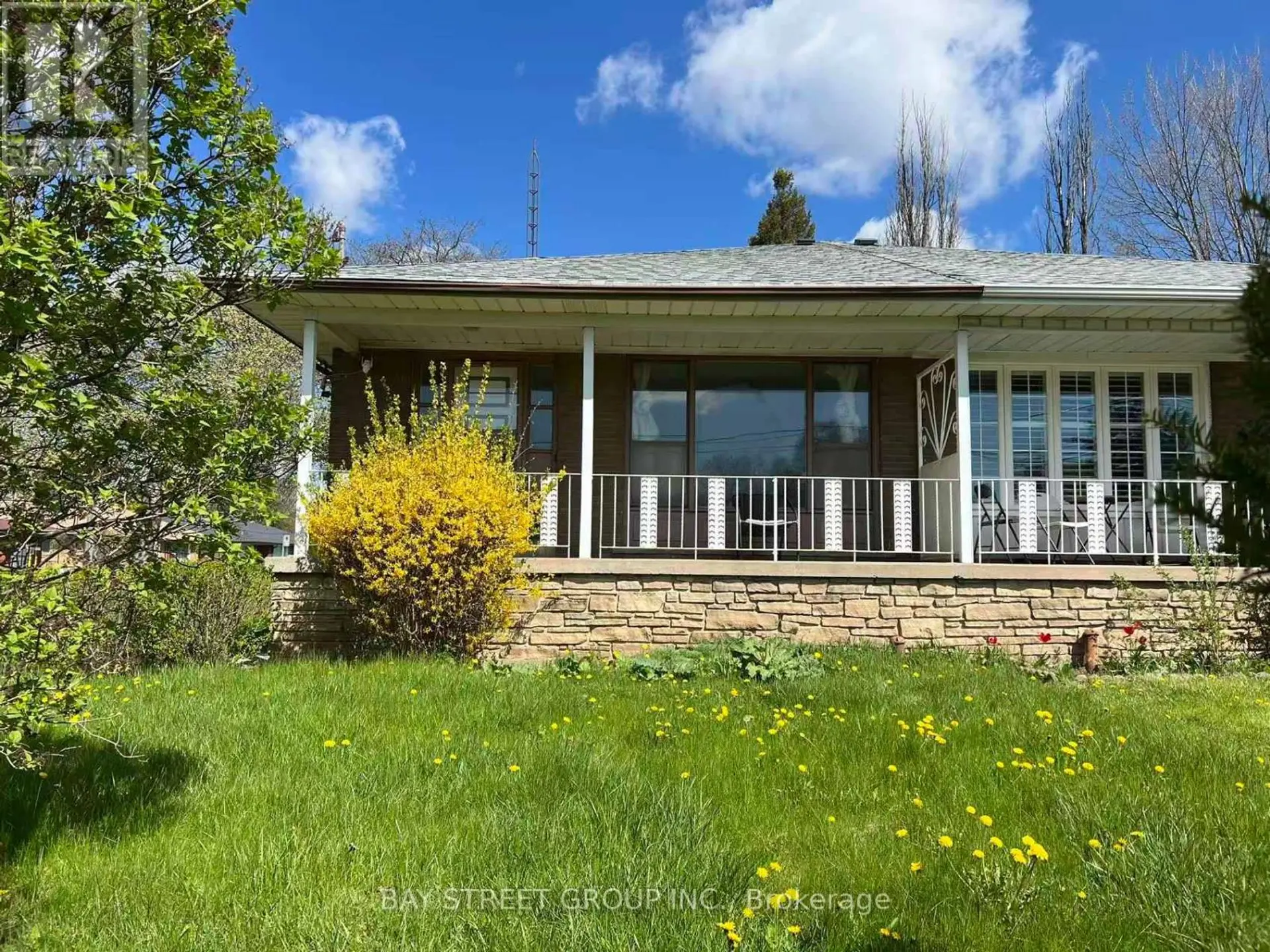 2 SLIDELL CRESCENT - Image 1