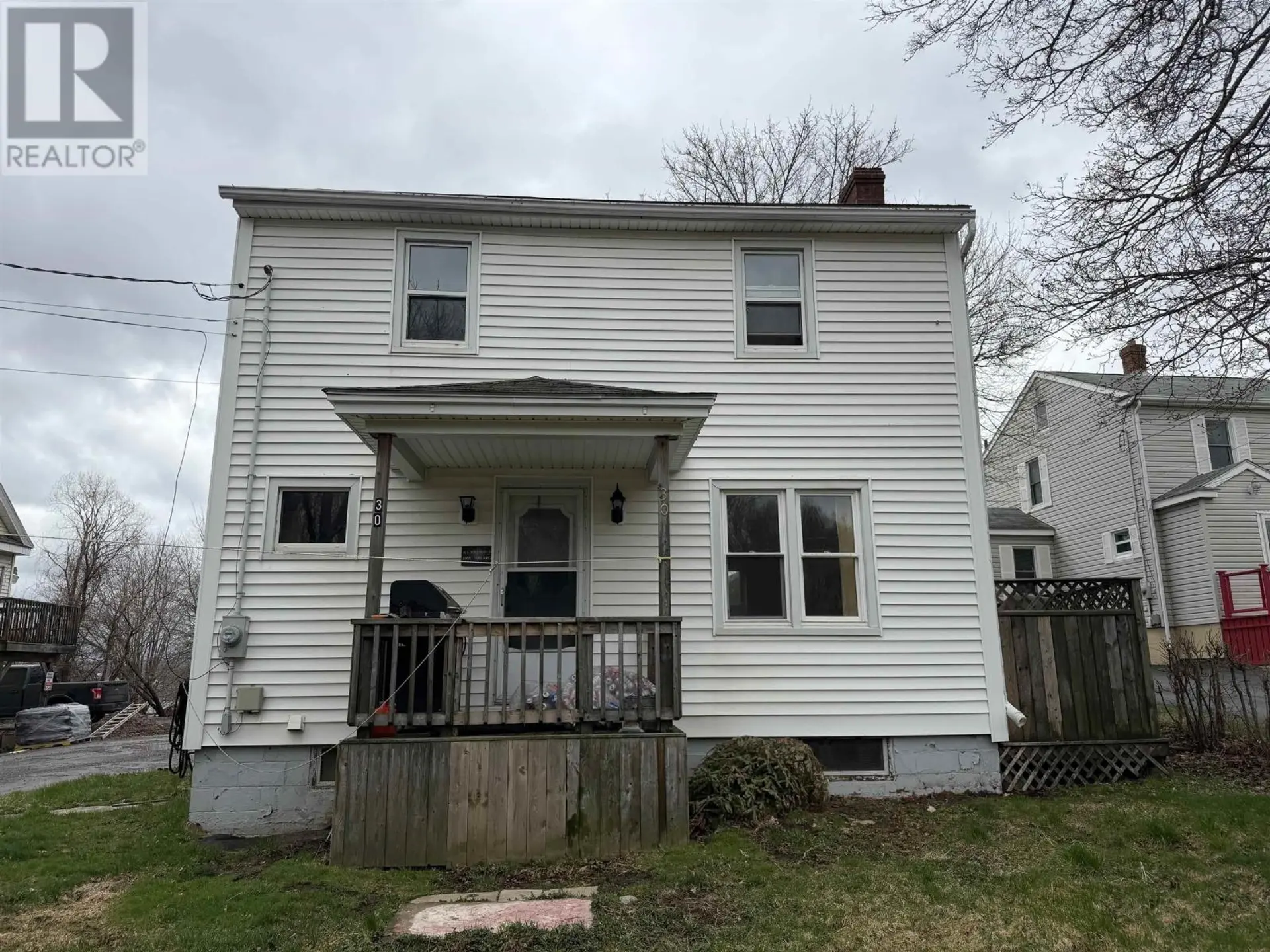 30 Munroe Avenue - Image 1