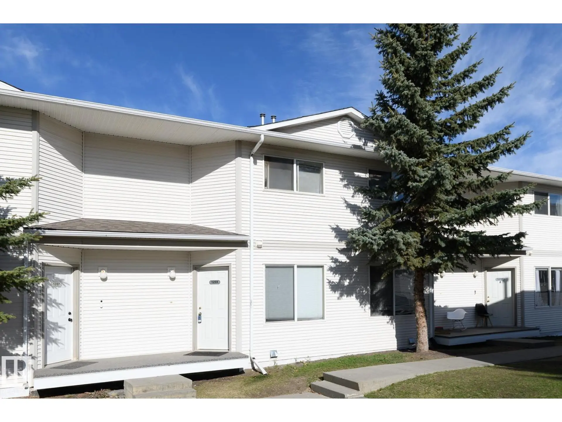 #1208 610 KING ST - Image 1