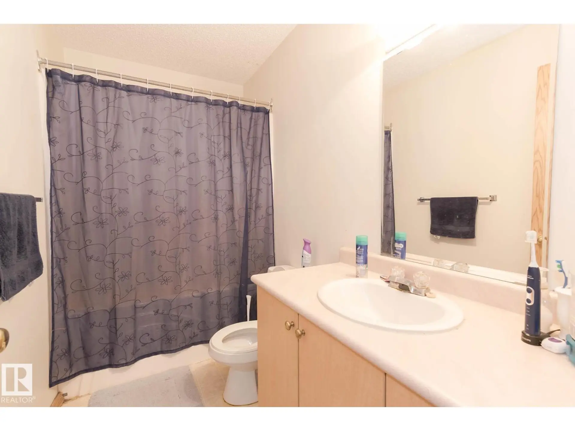 #1208 610 KING ST - Image 6