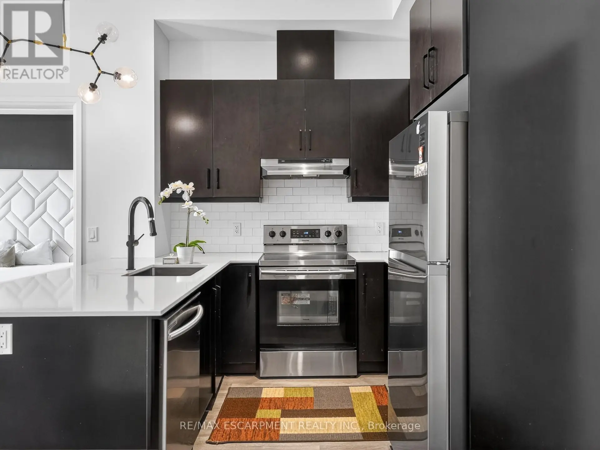 #631 1105 LEGER WAY - Image 10