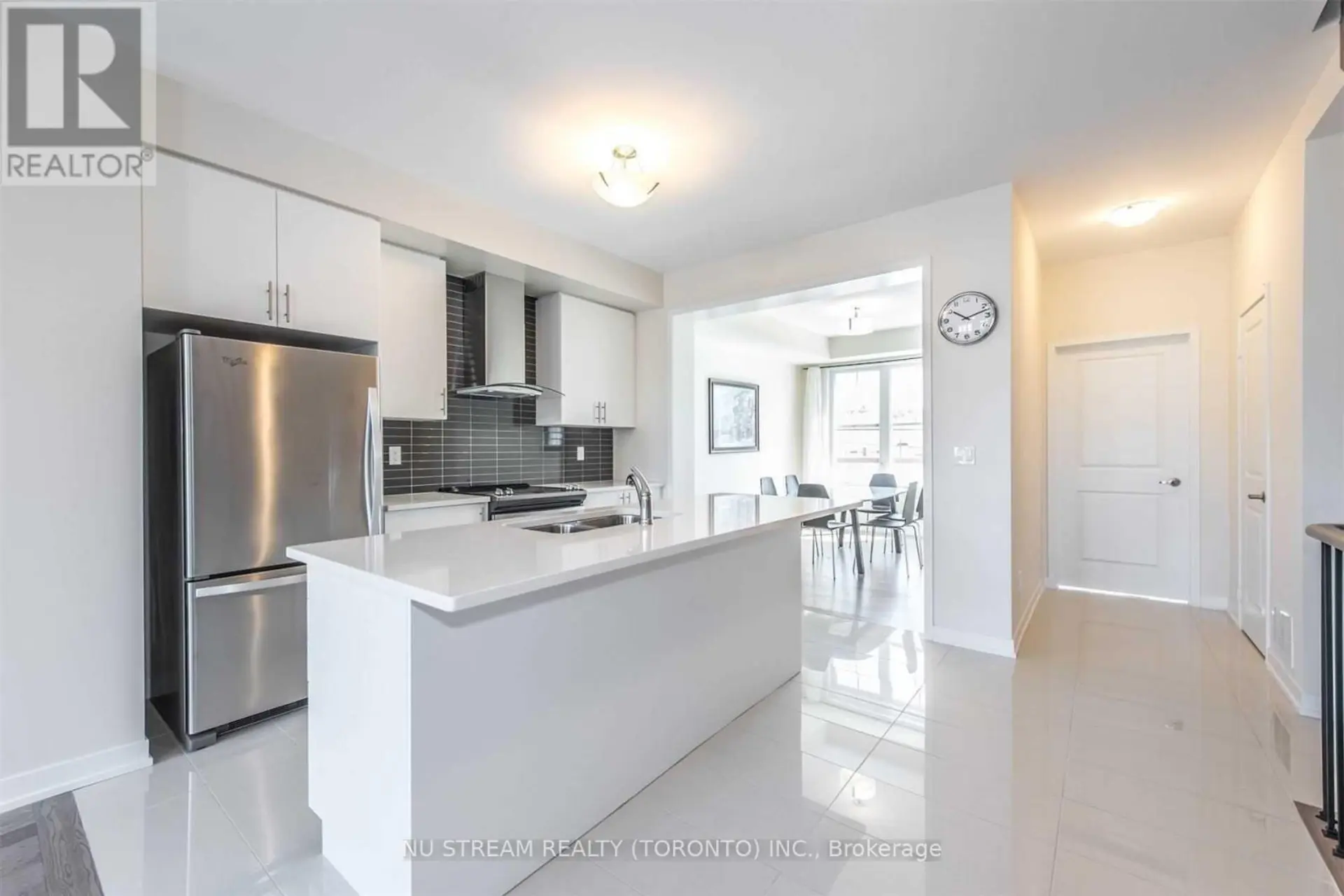 10578 BATHURST STREET - Image 10