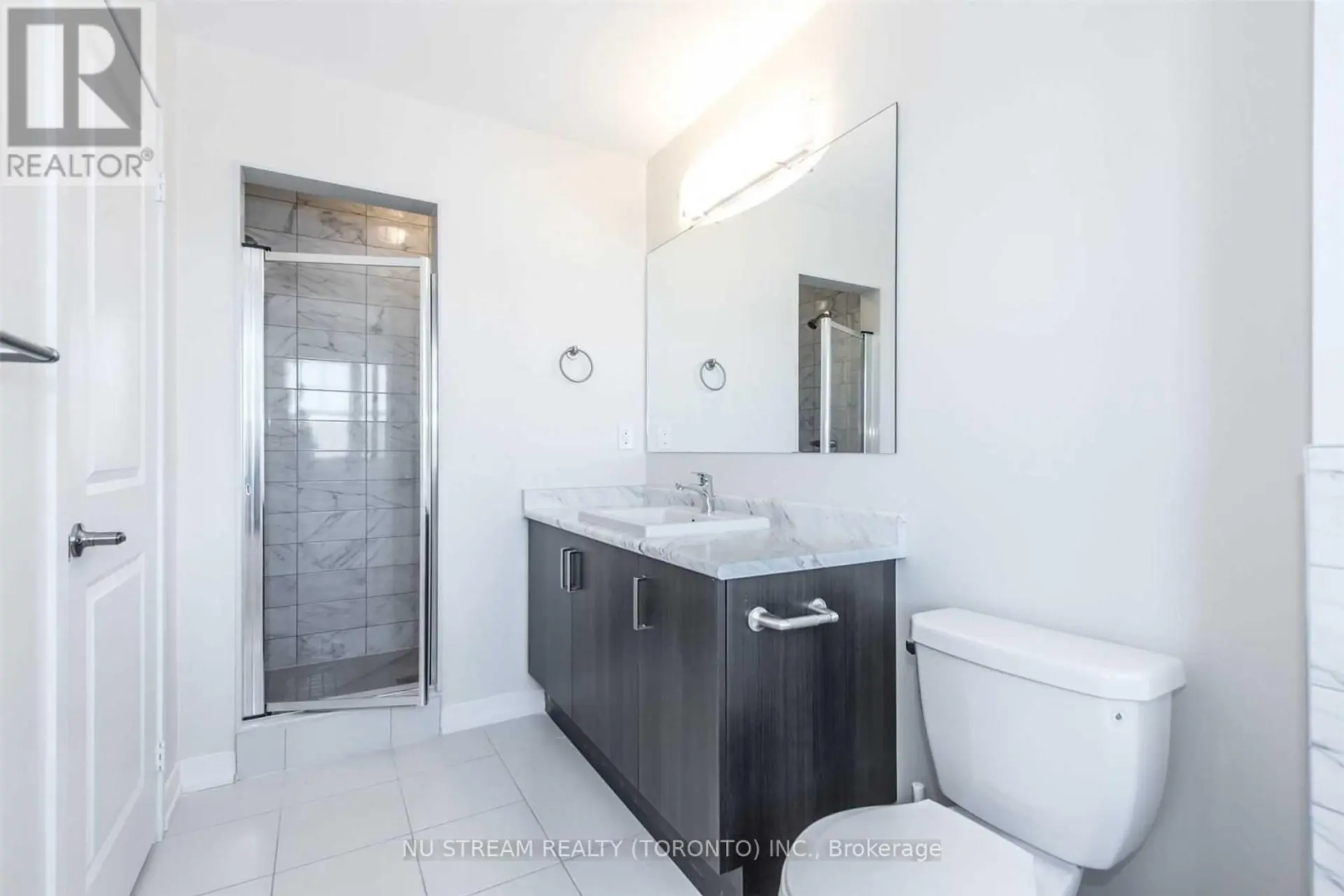 10578 BATHURST STREET - Image 17