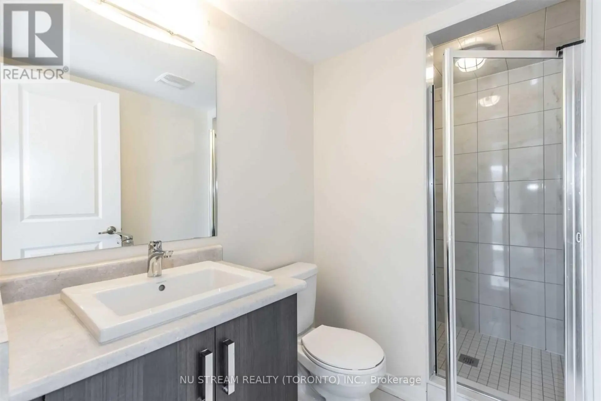 10578 BATHURST STREET - Image 4