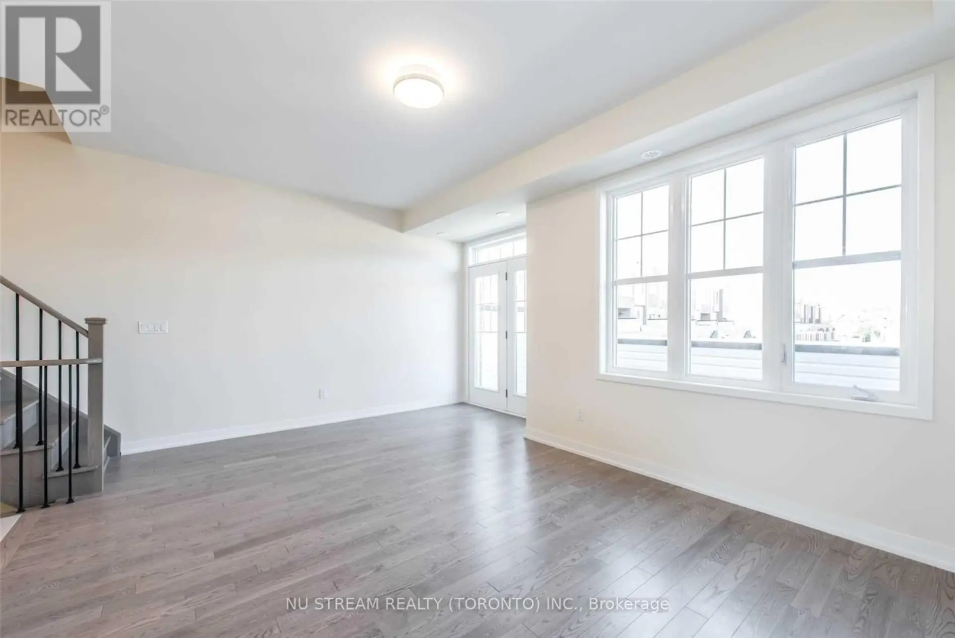 10578 BATHURST STREET - Image 7