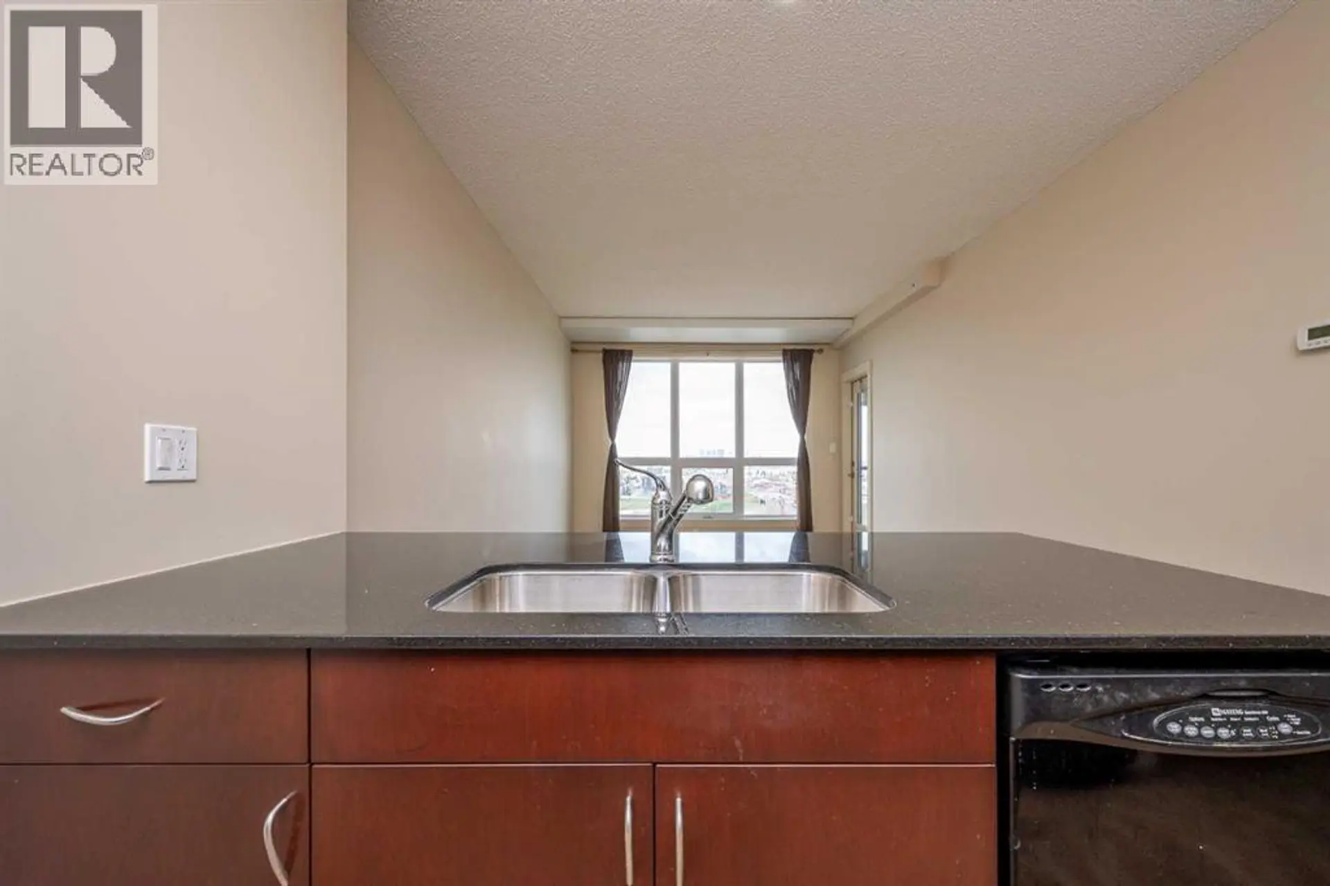 #2001 8710 Horton Road SW - Image 10