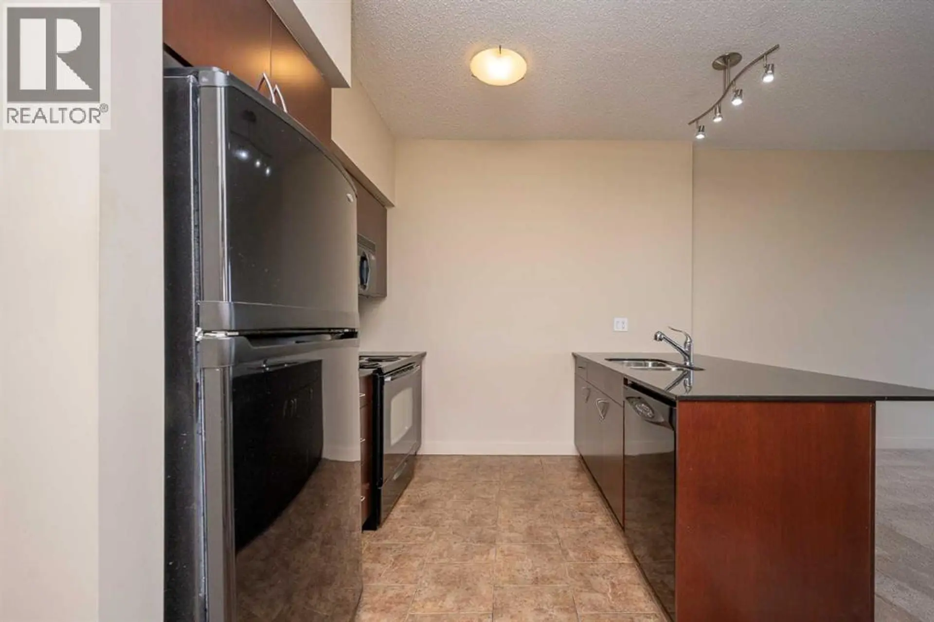 #2001 8710 Horton Road SW - Image 6
