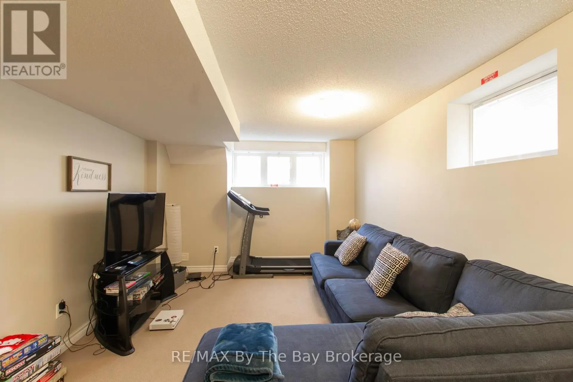 48 ROSE VALLEY WAY - Image 8