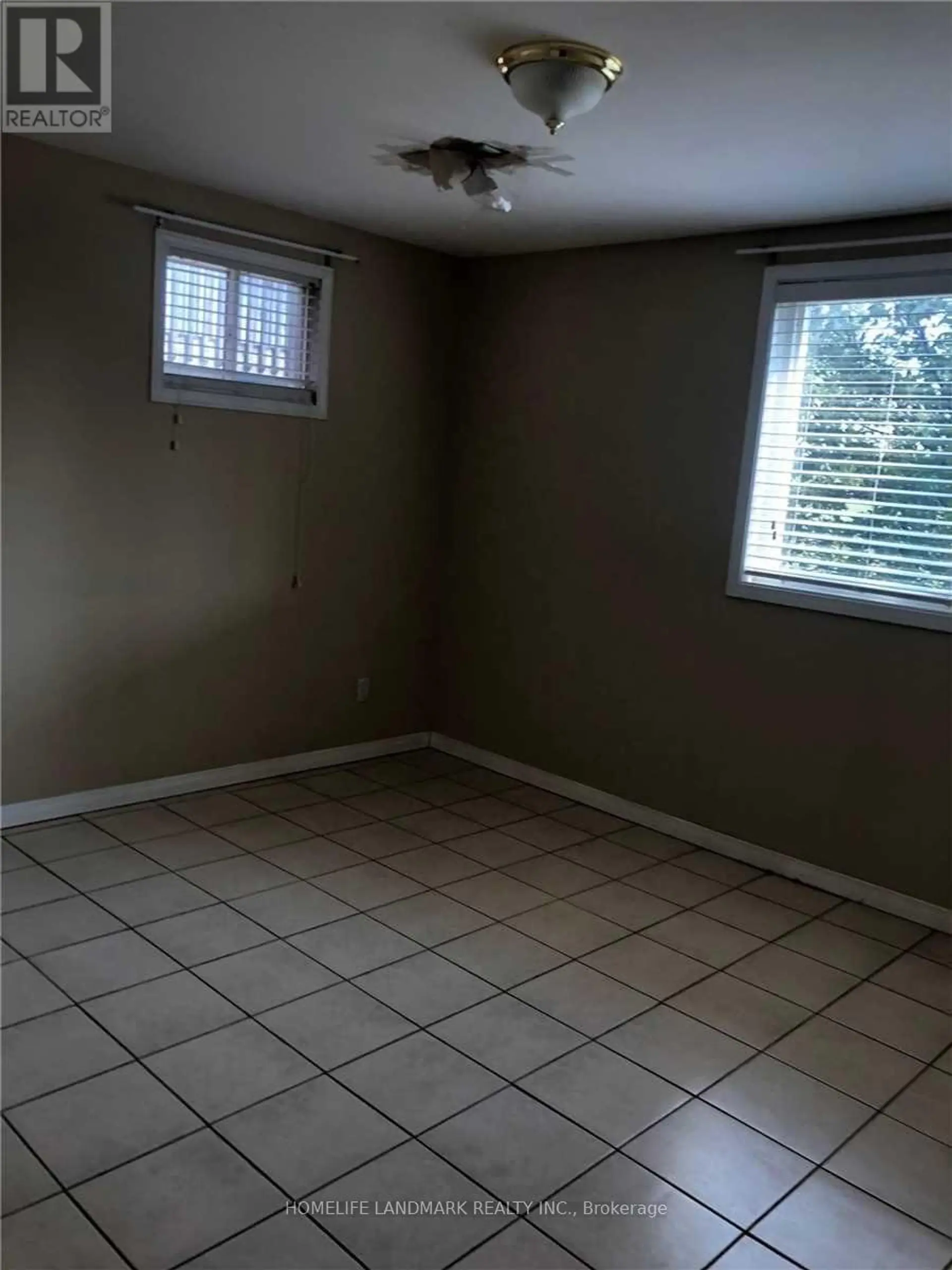 139 RAPONI CIRCLE - Image 8