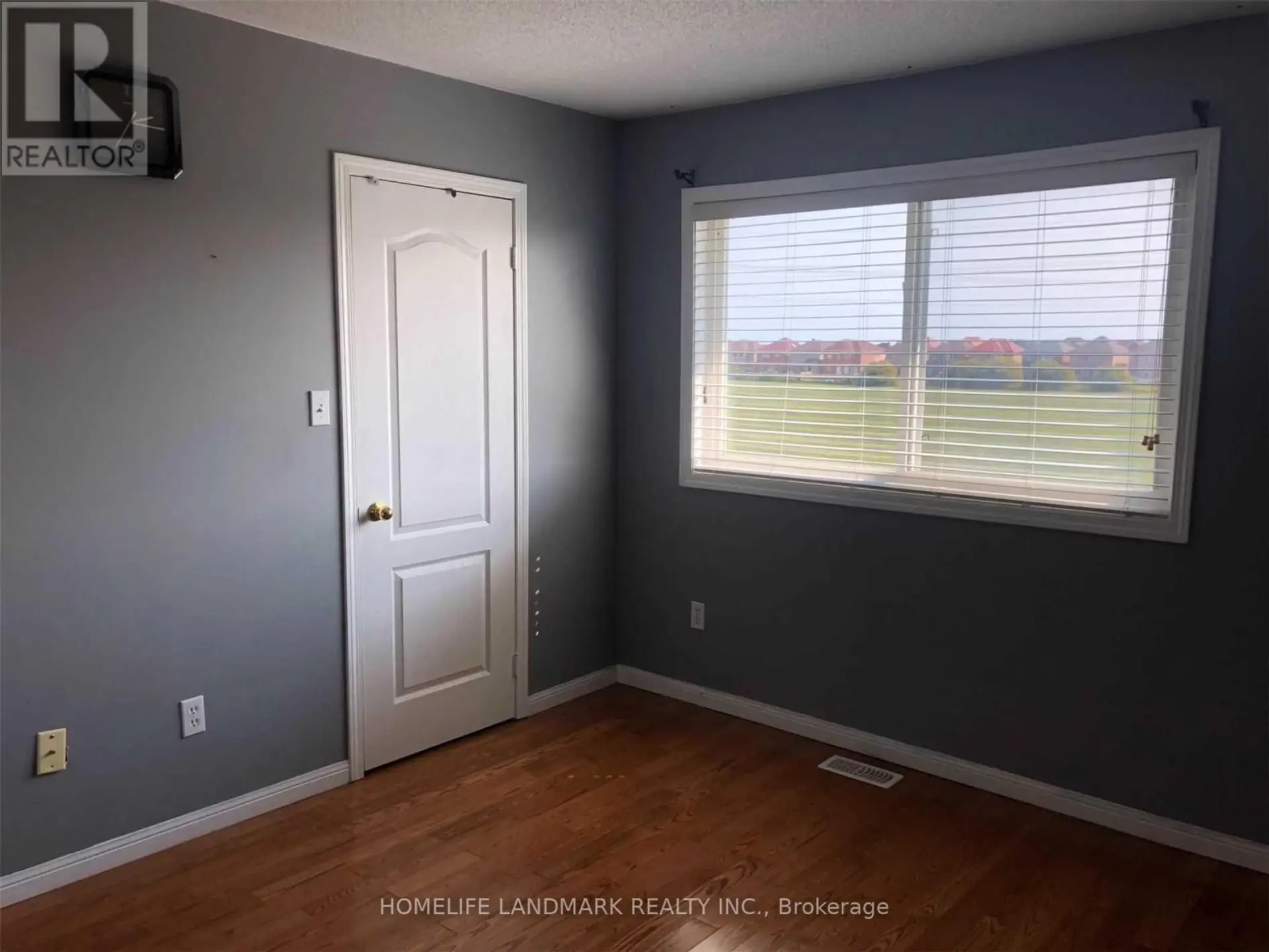 139 RAPONI CIRCLE - Image 9