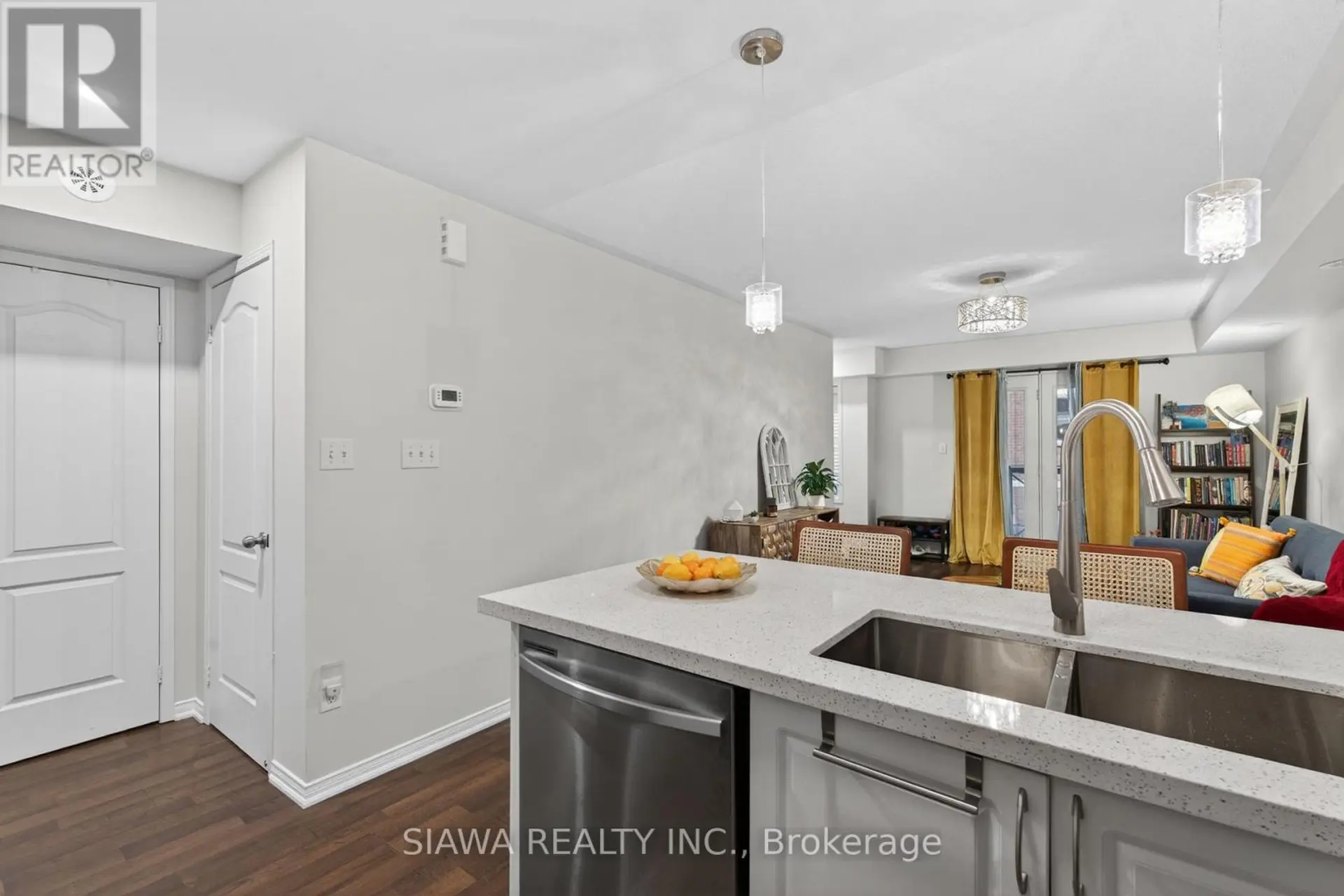 #22 2450 POST ROAD - Image 11