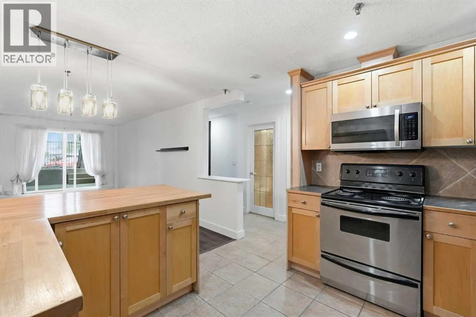 #107 717 4A Street NE - Image 3