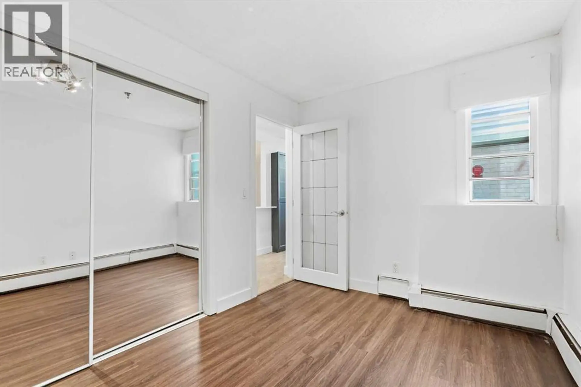 #107 717 4A Street NE - Image 9