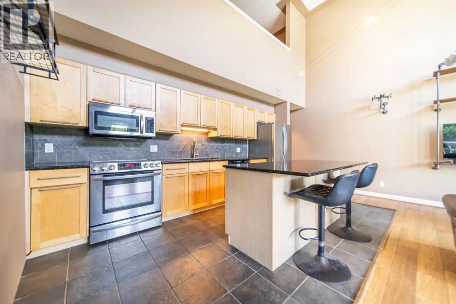 #102 1505 27 Avenue SW - Image 5