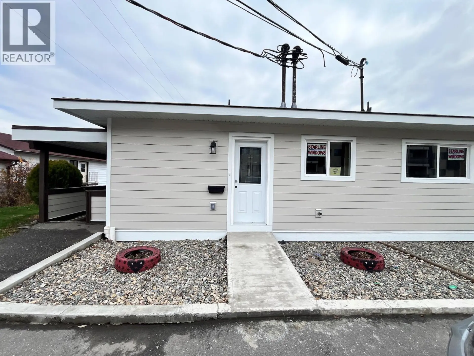 #208 4004 34 Street - Image 1