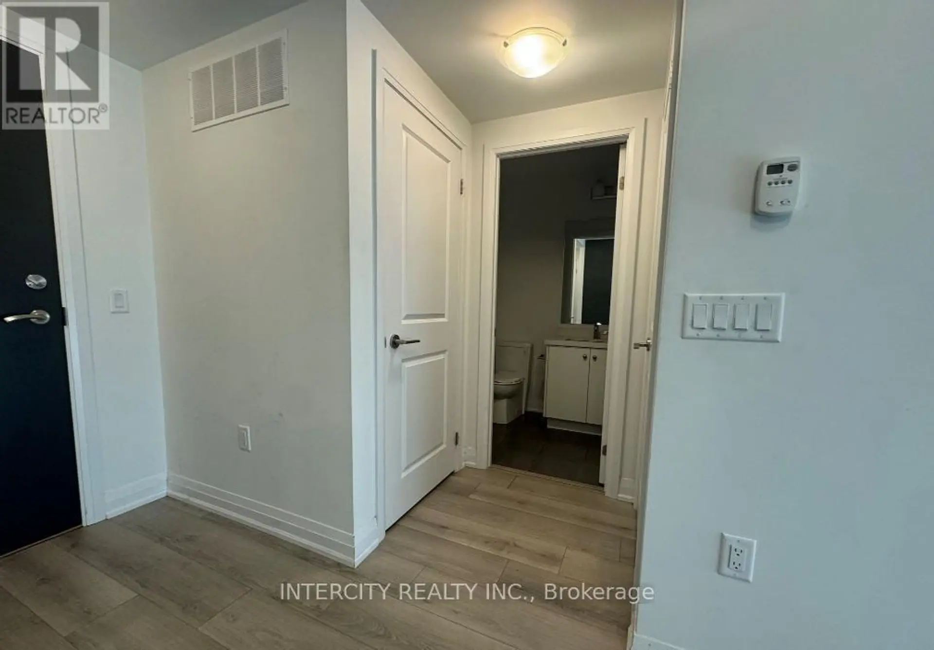 #138 85 ATTMAR DRIVE - Image 2