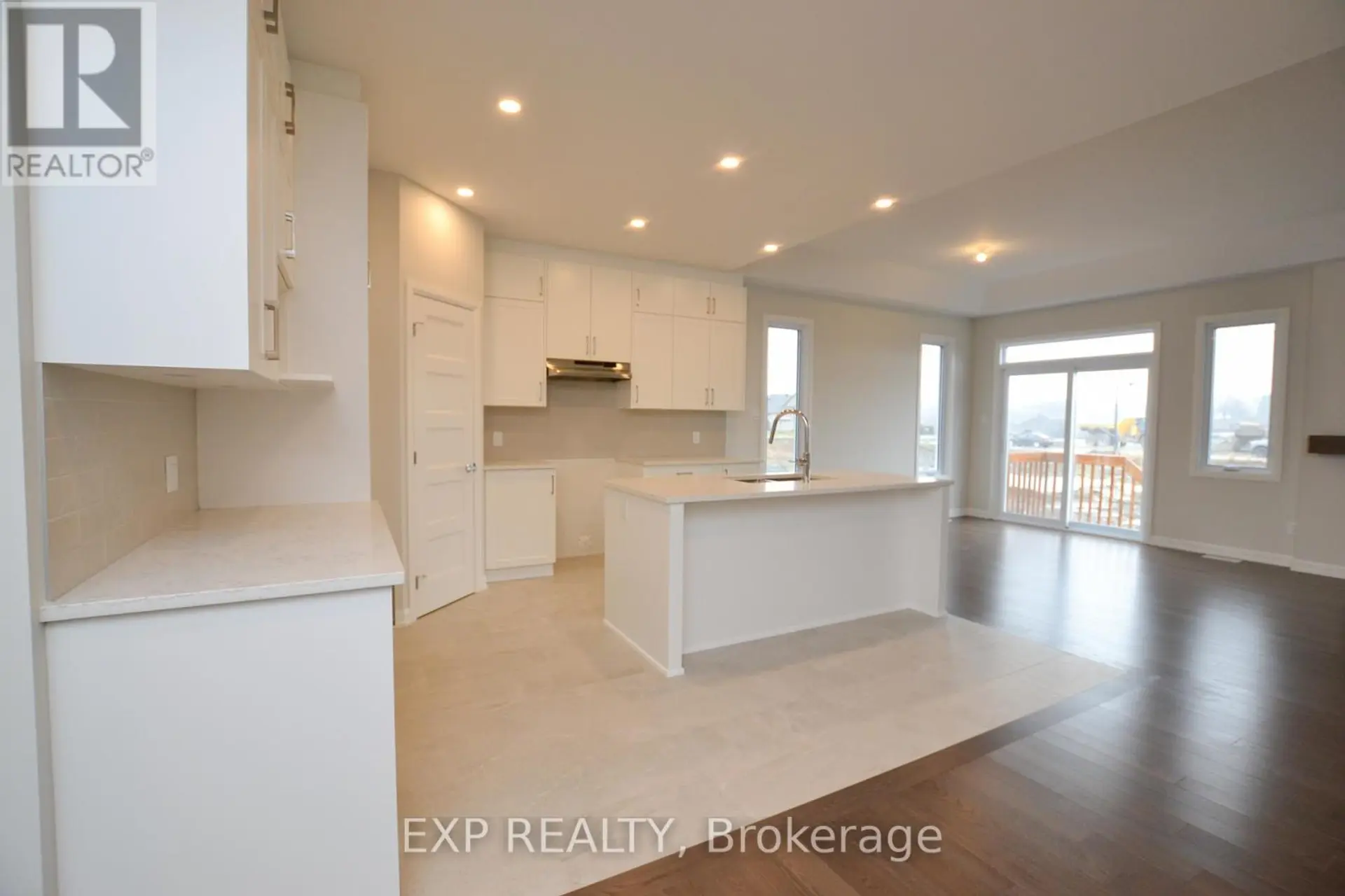 310 TURQUOISE STREET - Image 6