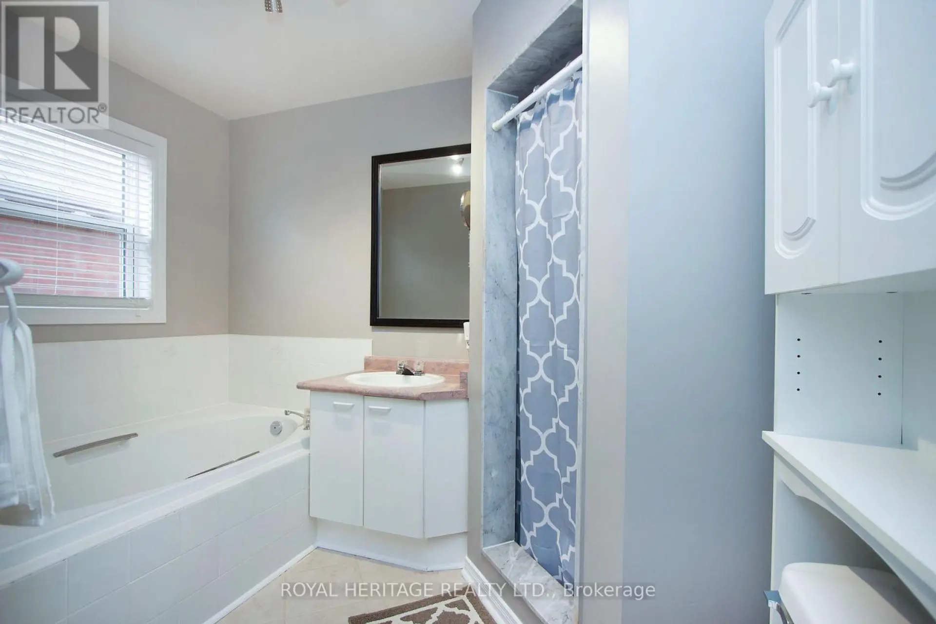 92 BOOTH CRESCENT - Image 13