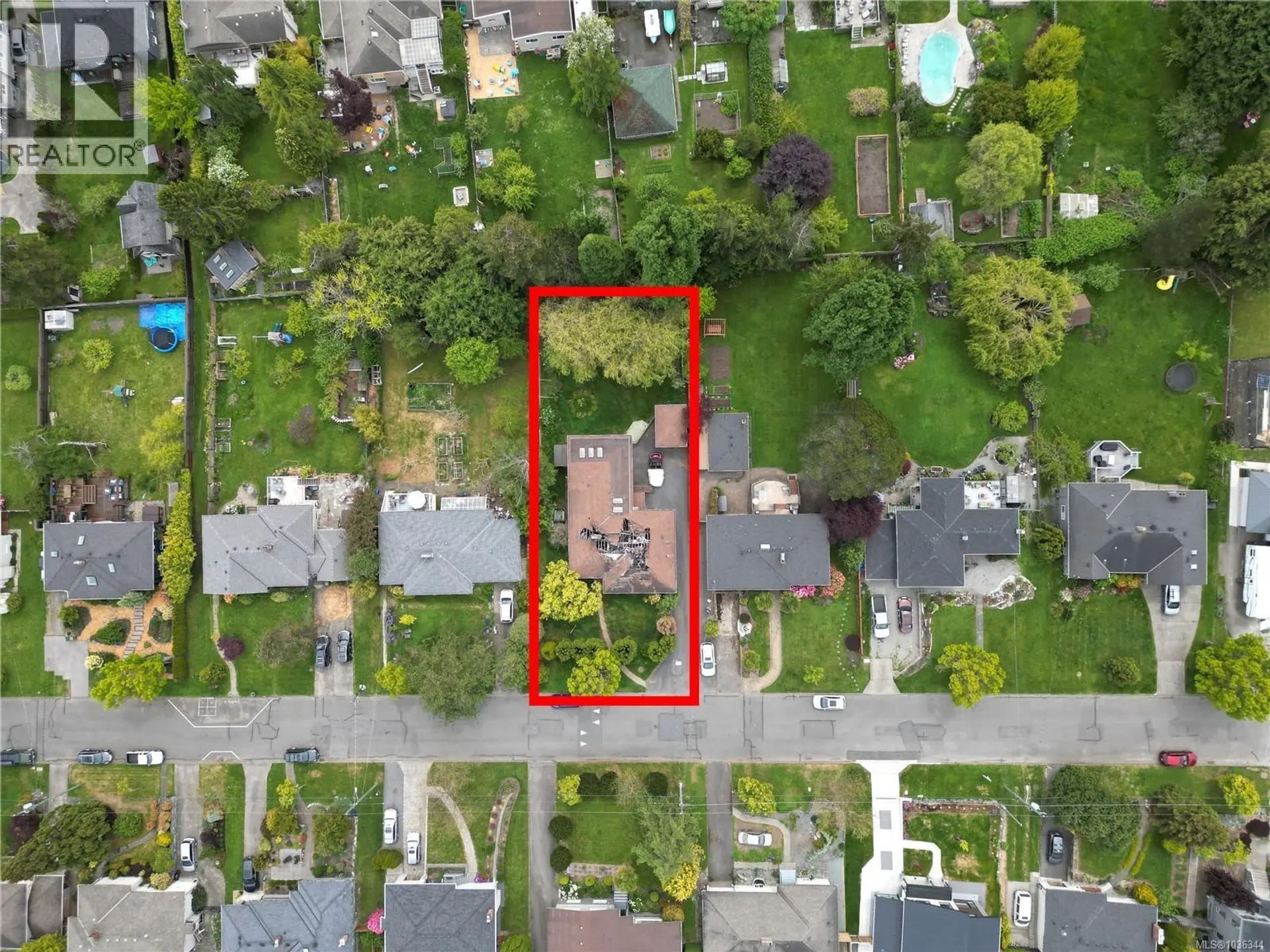 1637 Warren Gdns - Image 11