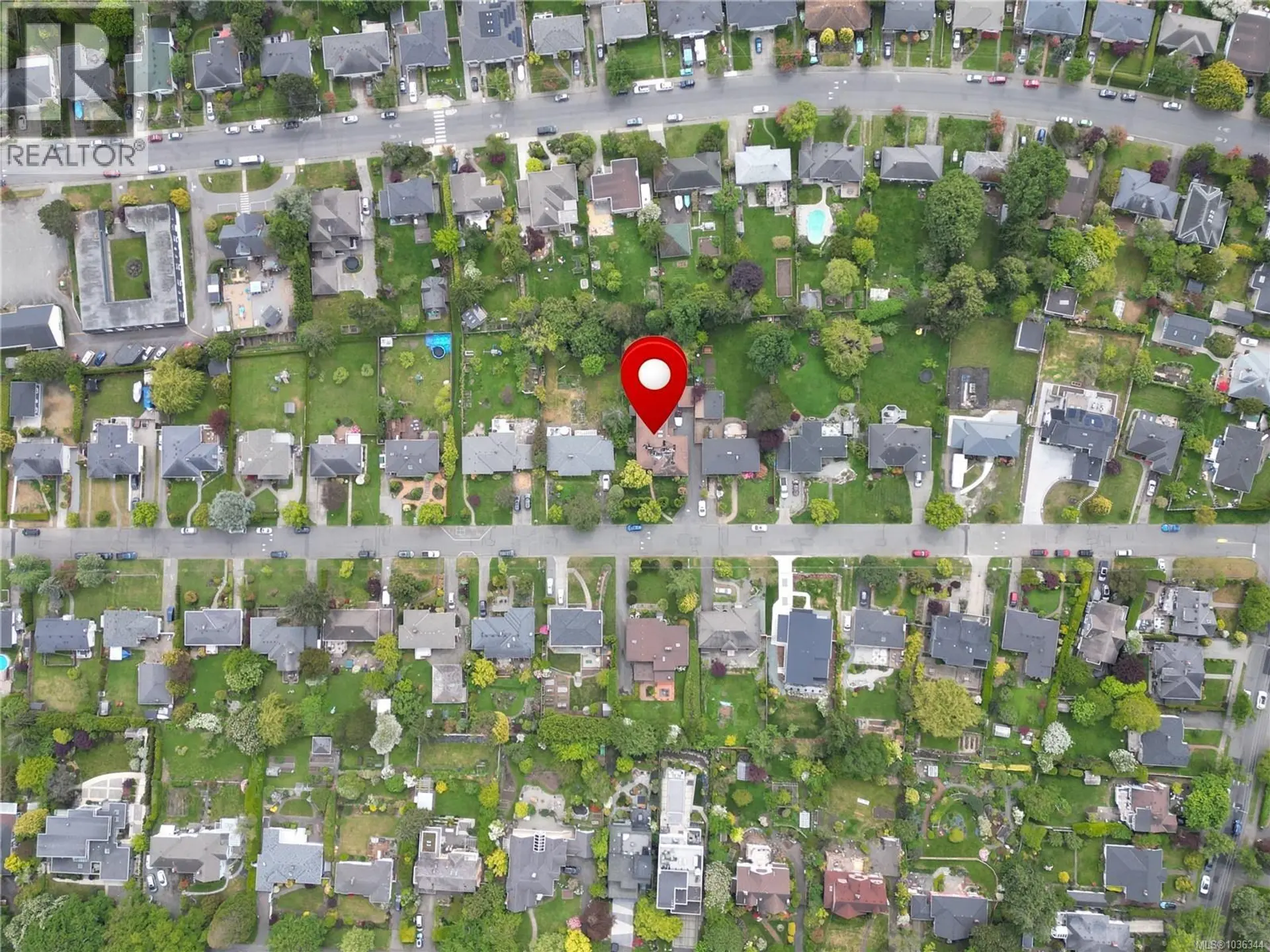 1637 Warren Gdns - Image 3