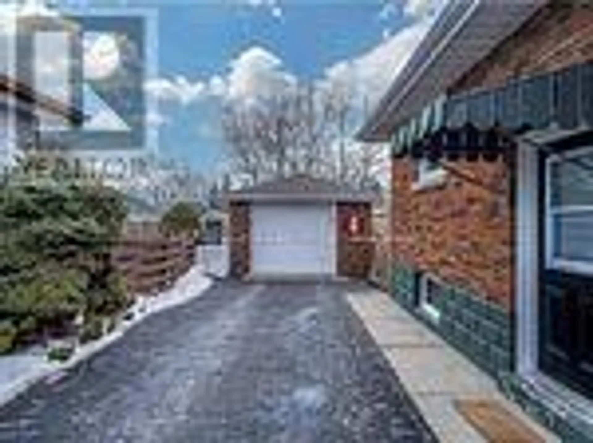 121 CHRISTMAS STREET - Image 8