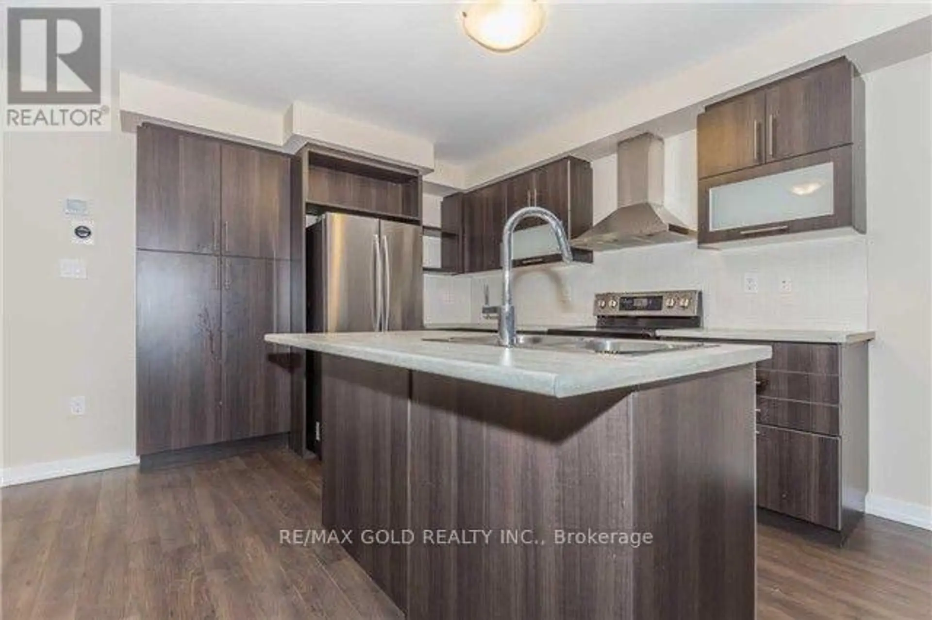 22 CLINTON STREET - Image 5