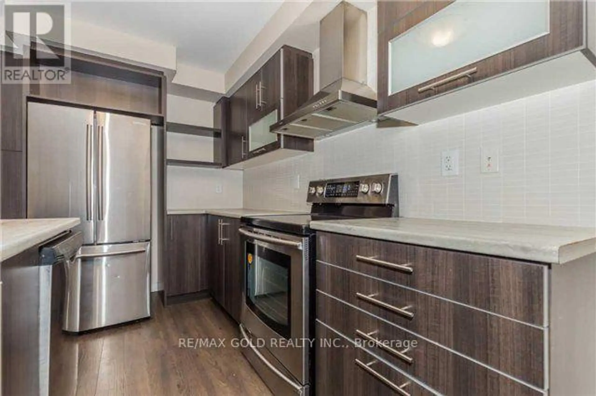 22 CLINTON STREET - Image 6