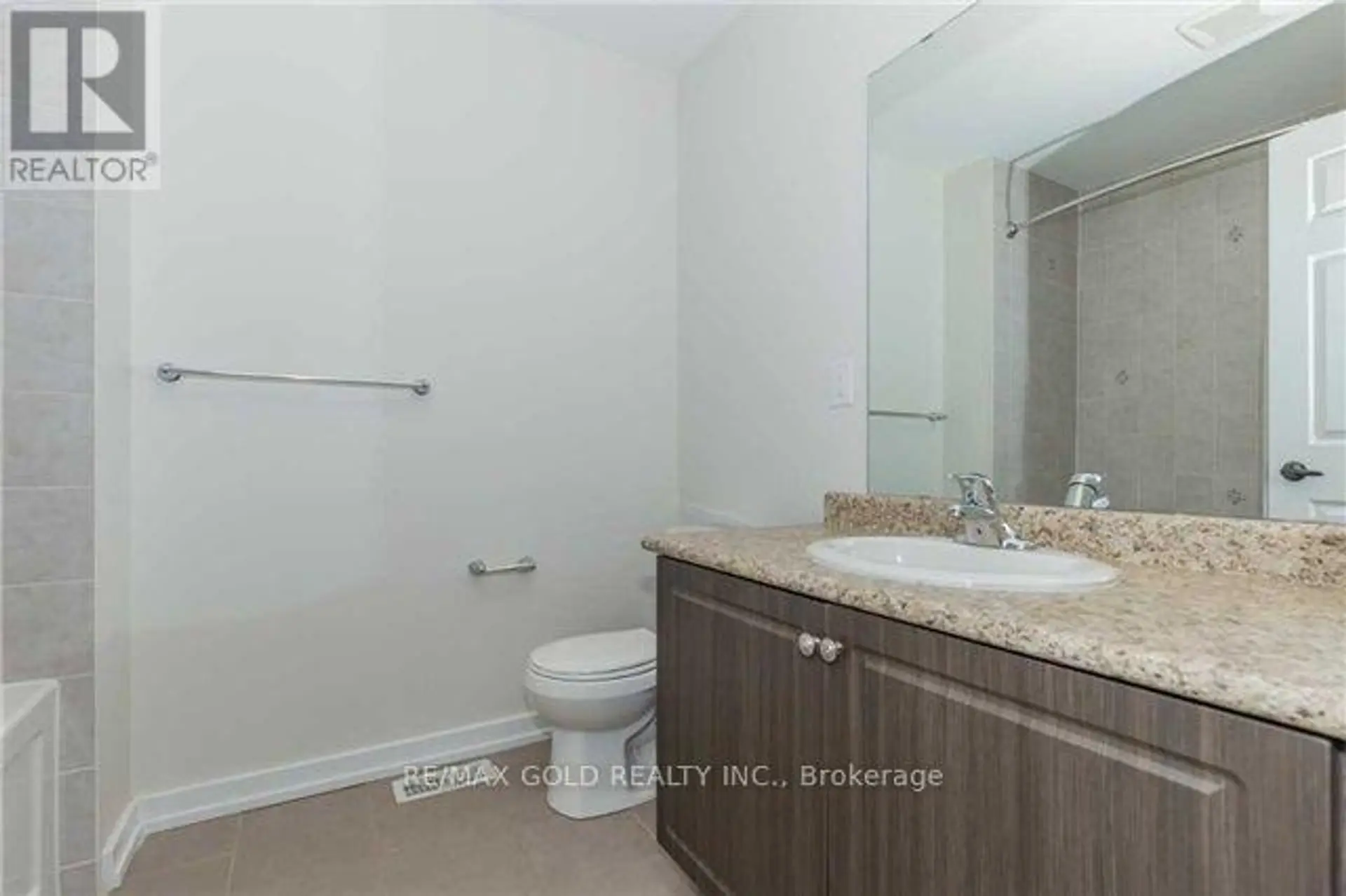 22 CLINTON STREET - Image 8