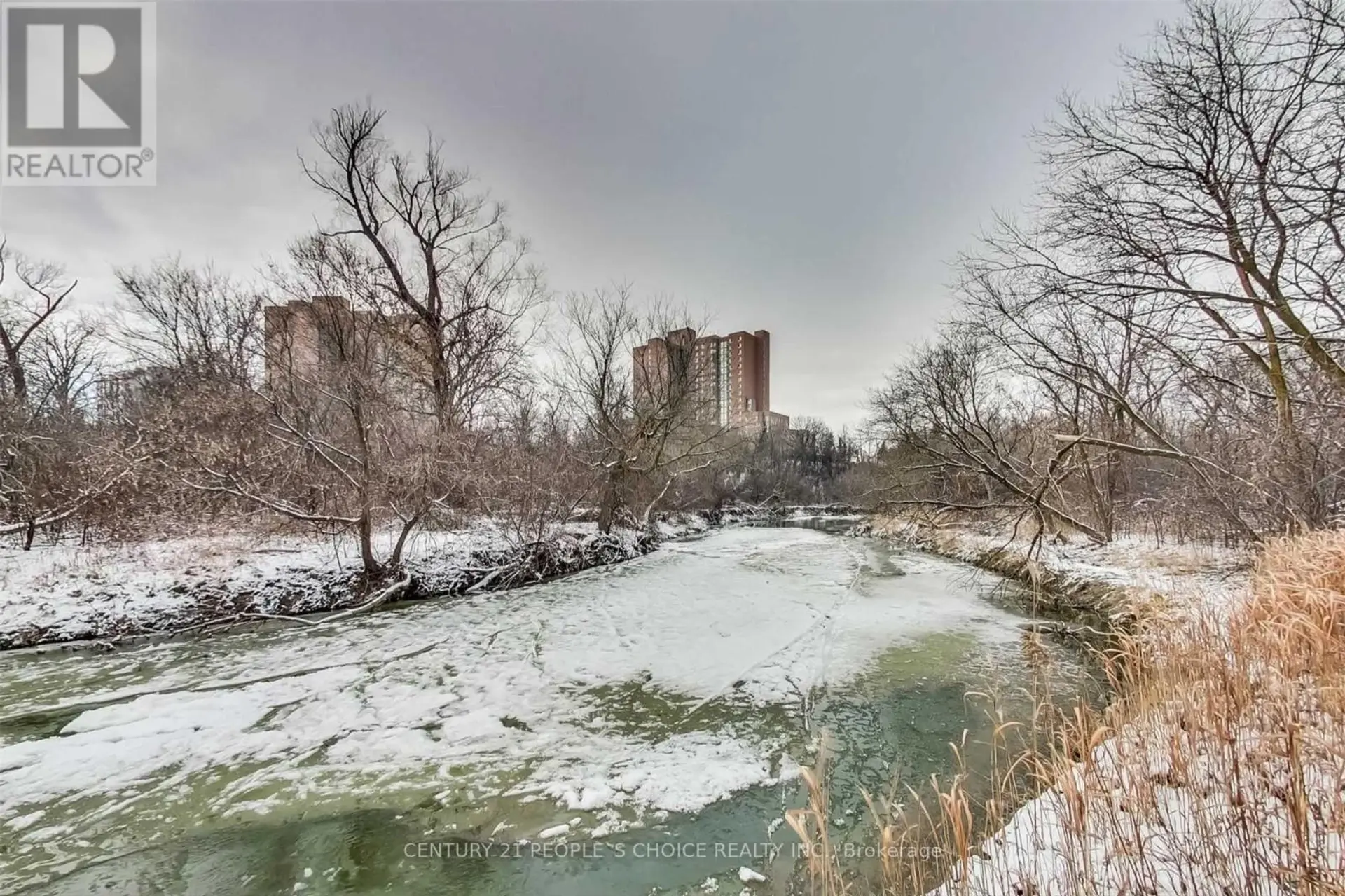 7 RIVERSIDE DRIVE - Image 8