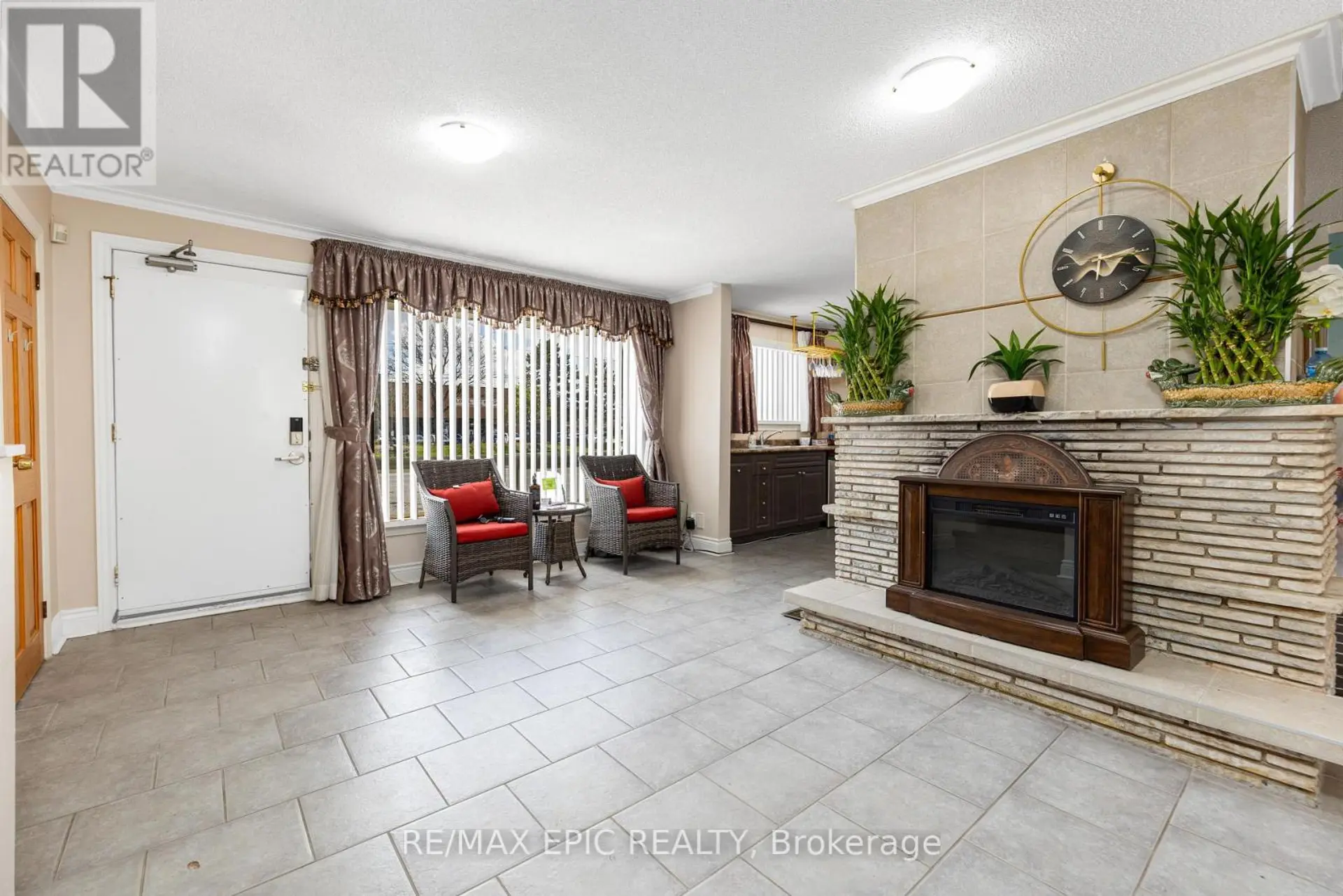 4812 HIGHWAY 7 E - Image 3