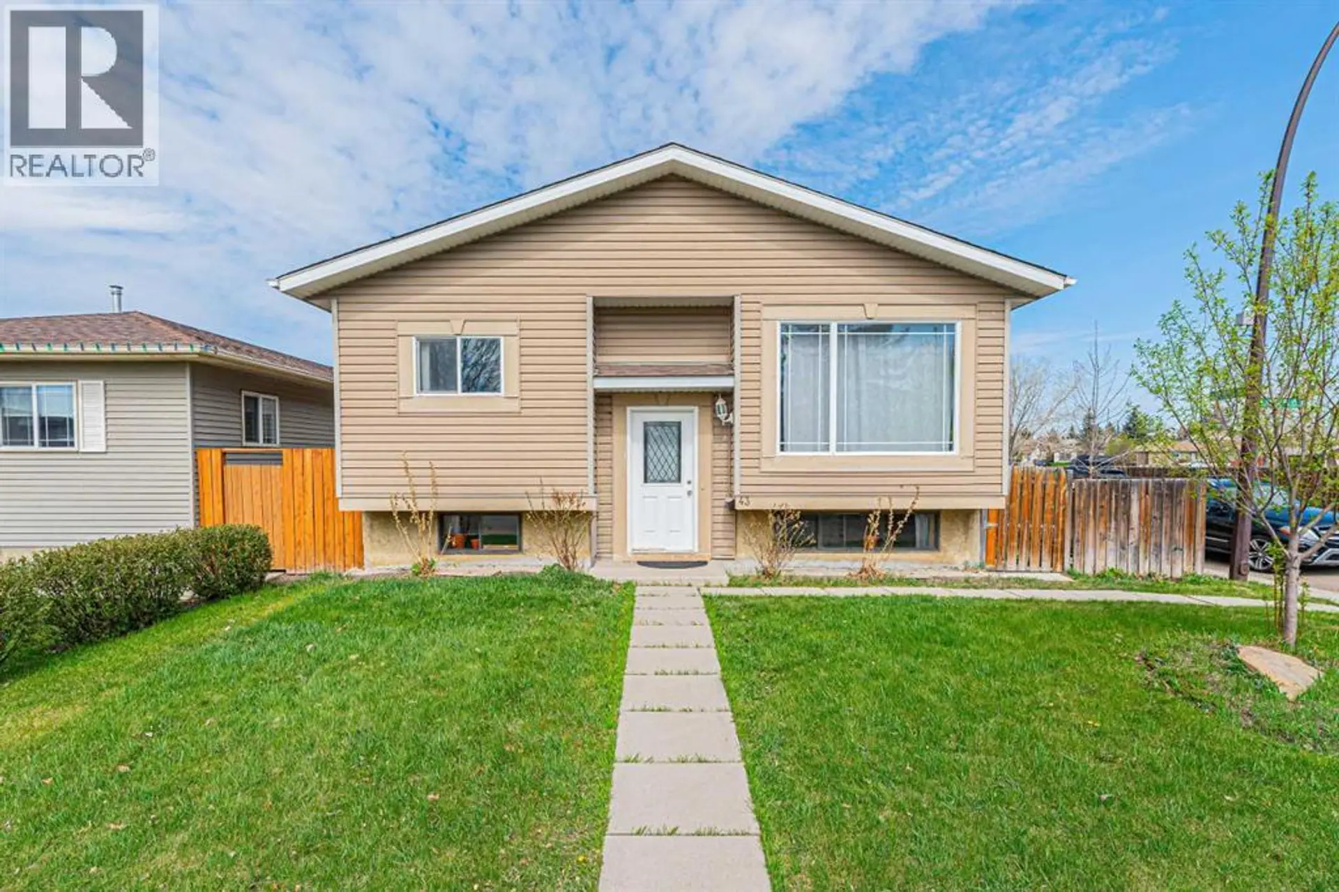43 Abbercove Road SE - Image 1