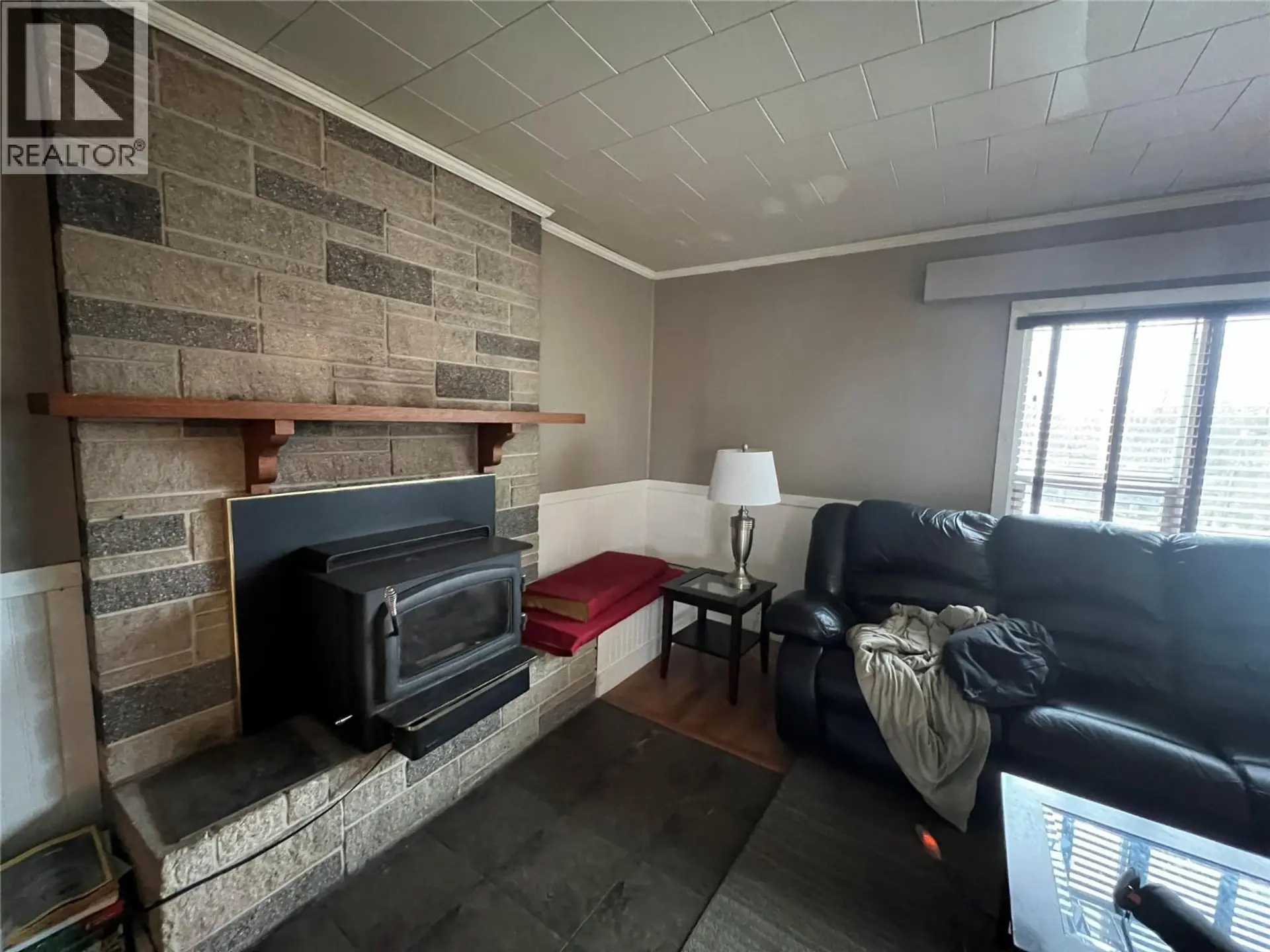 5007 47 Avenue - Image 6