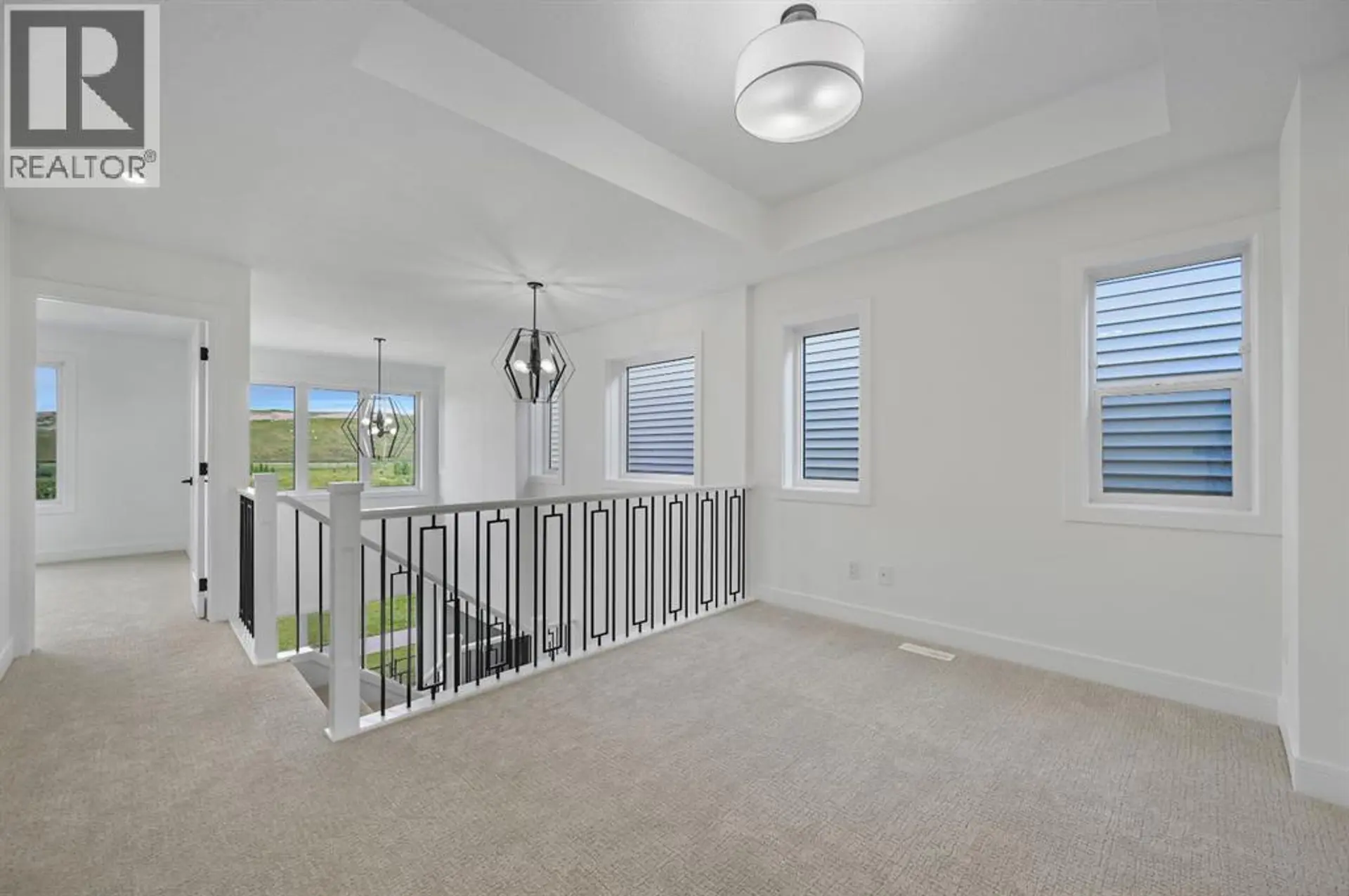 135 Walgrove Bay SE - Image 9