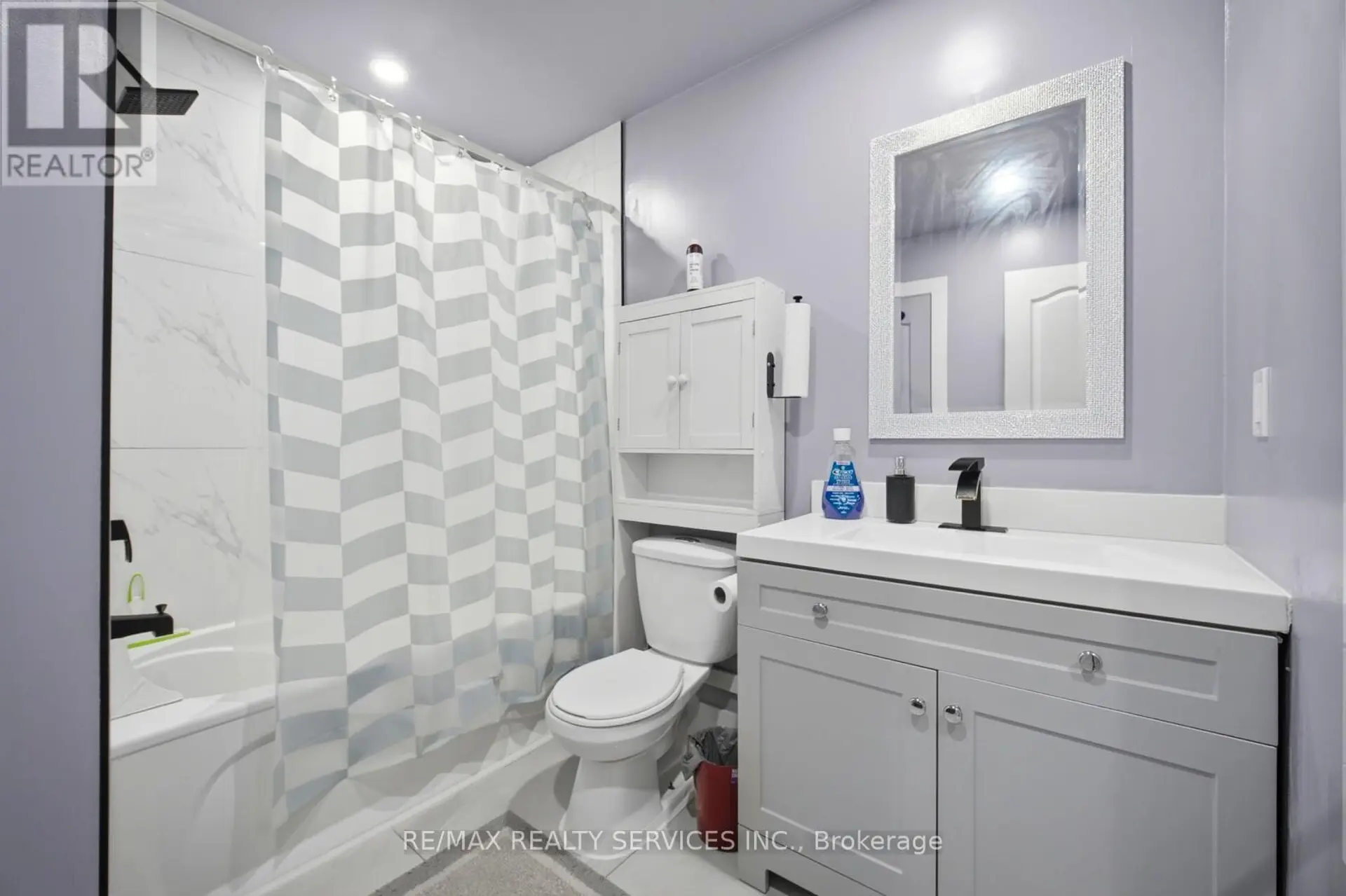 79 PRESSED BRICK DRIVE - Image 12