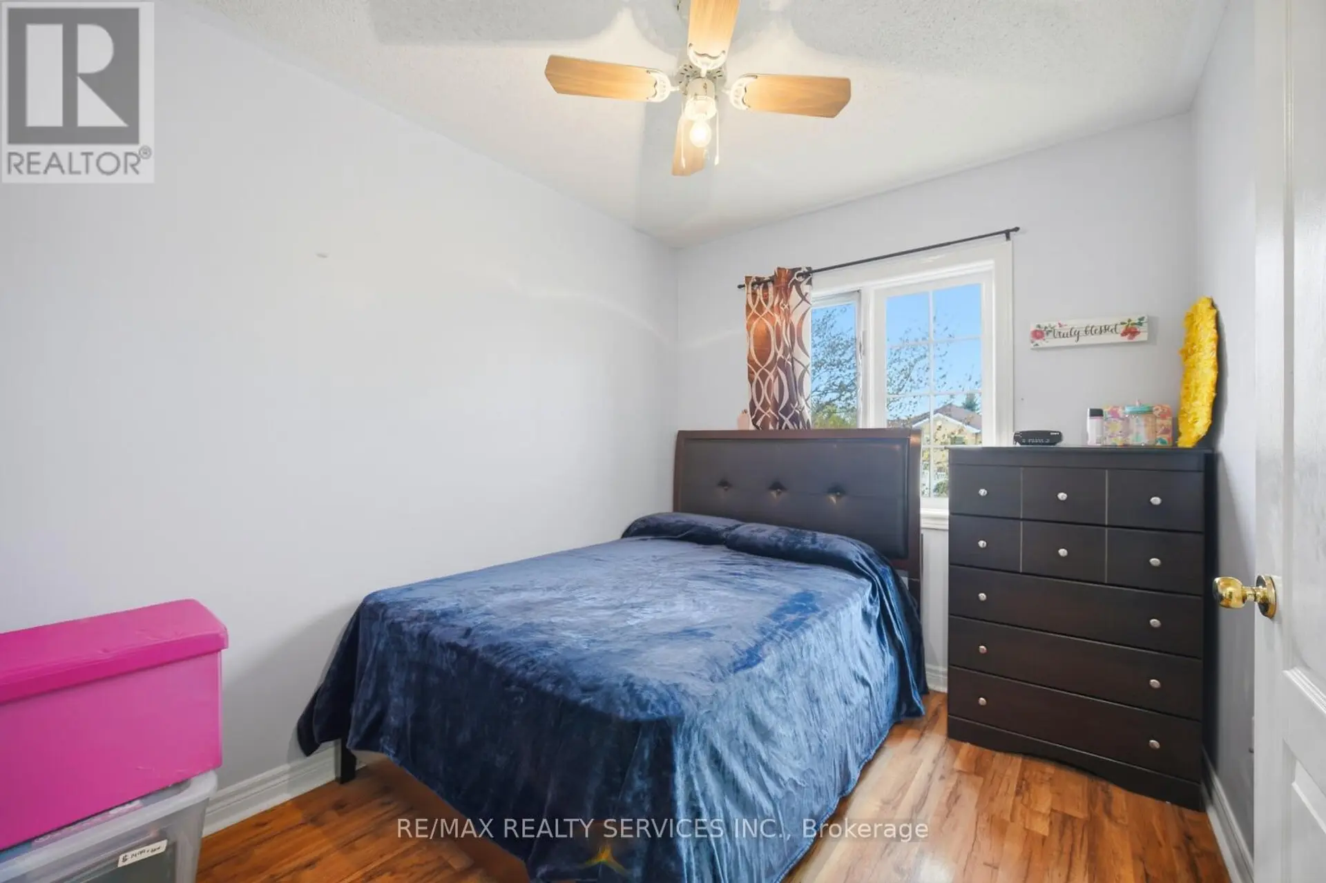 79 PRESSED BRICK DRIVE - Image 14