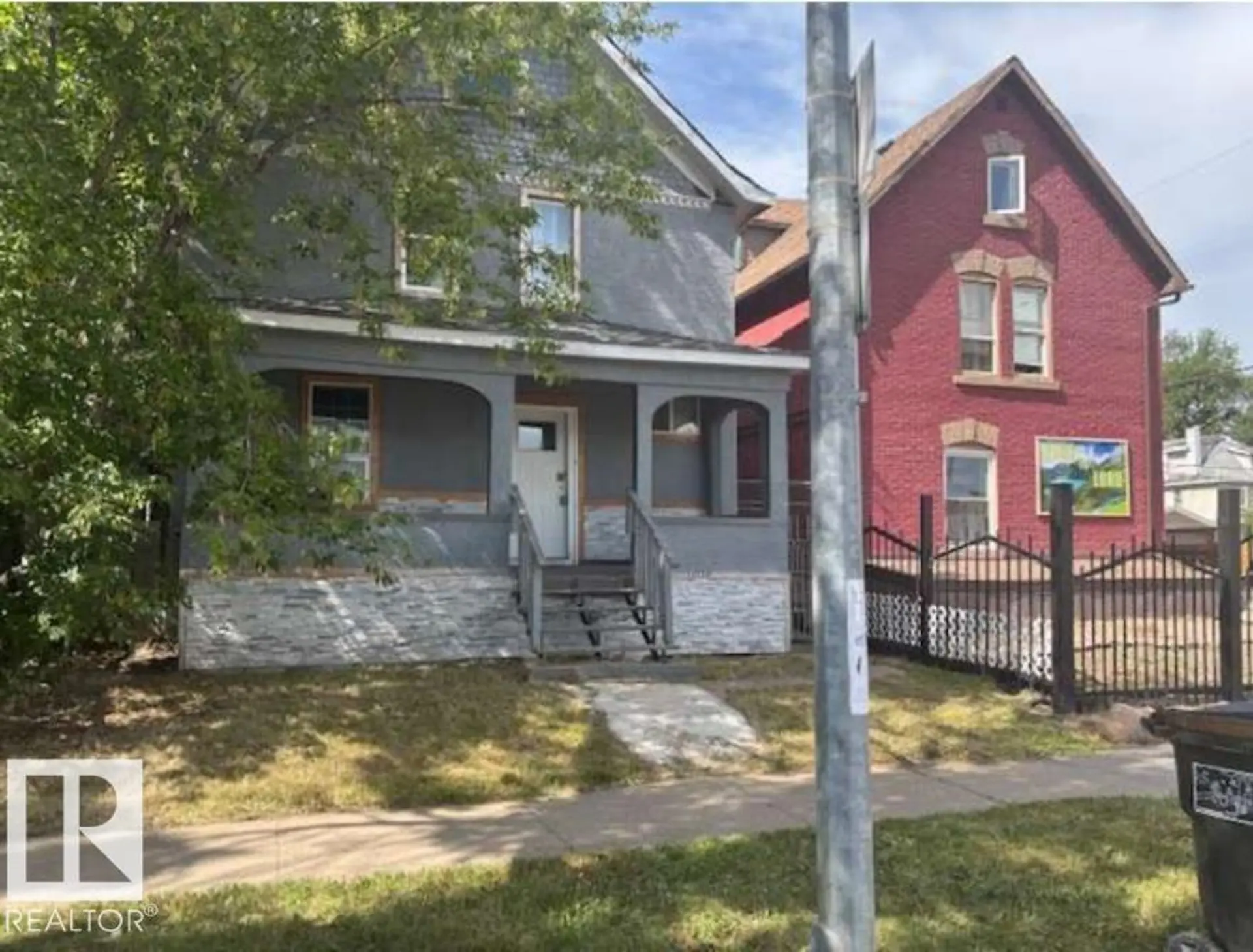 10730 92 ST NW - Image 1
