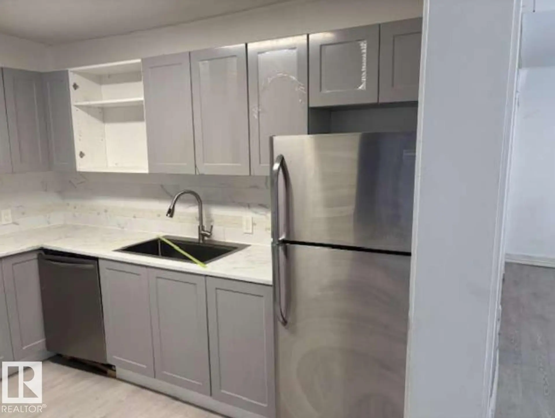 10730 92 ST NW - Image 6