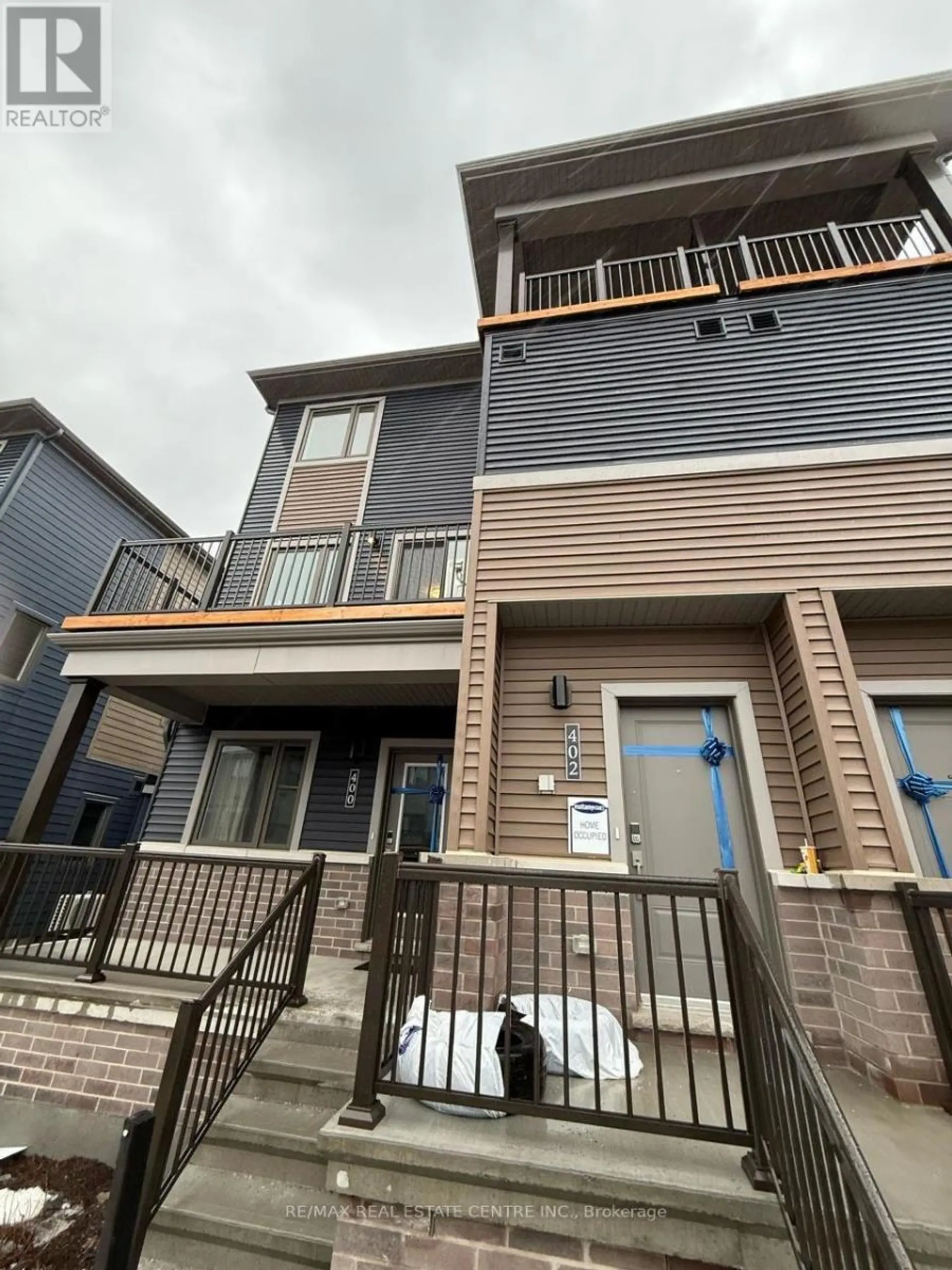 402 PARNIAN PVT PRIVATE - Image 1