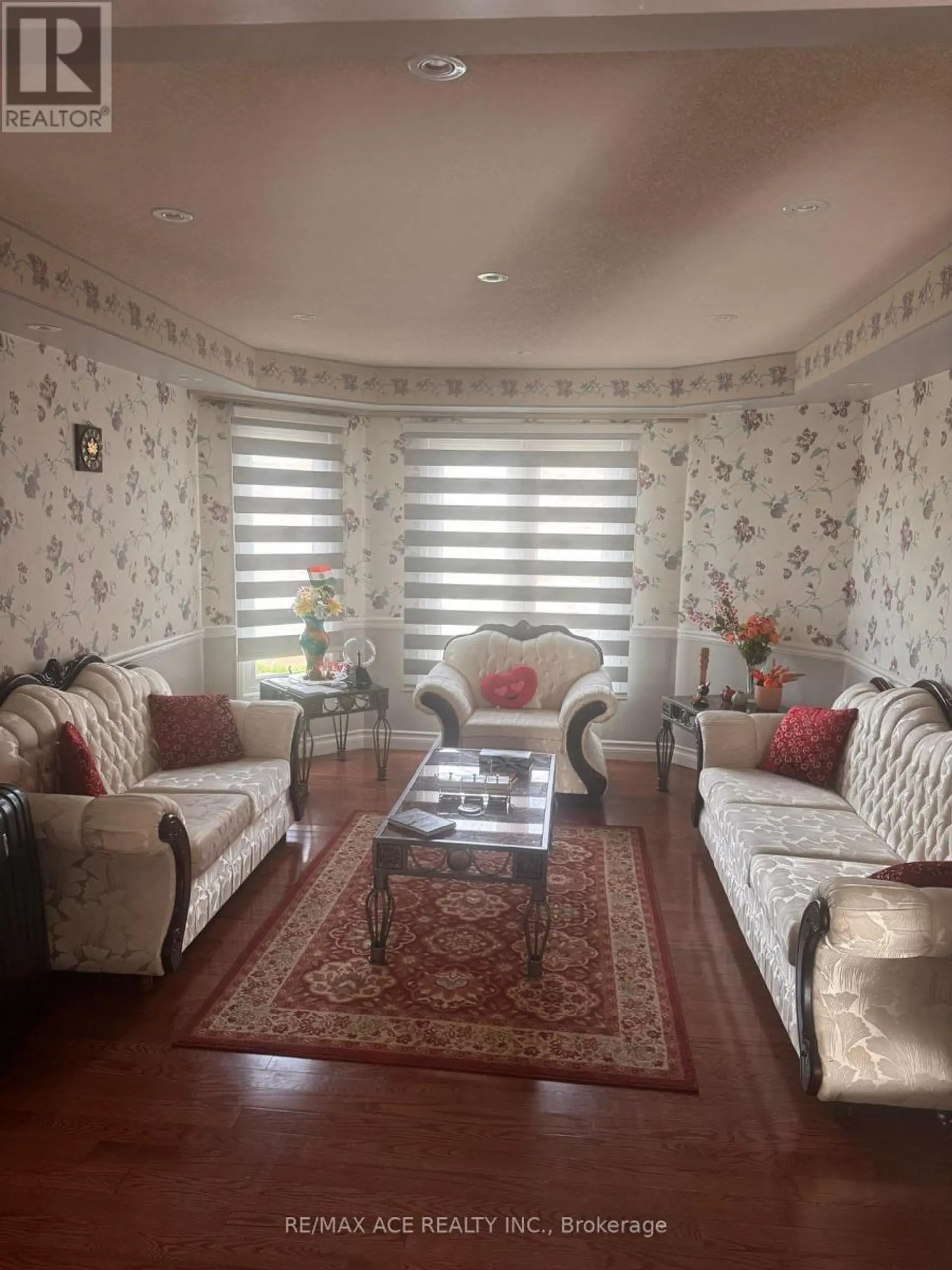 26 BROWNRIDGE COURT N - Image 7
