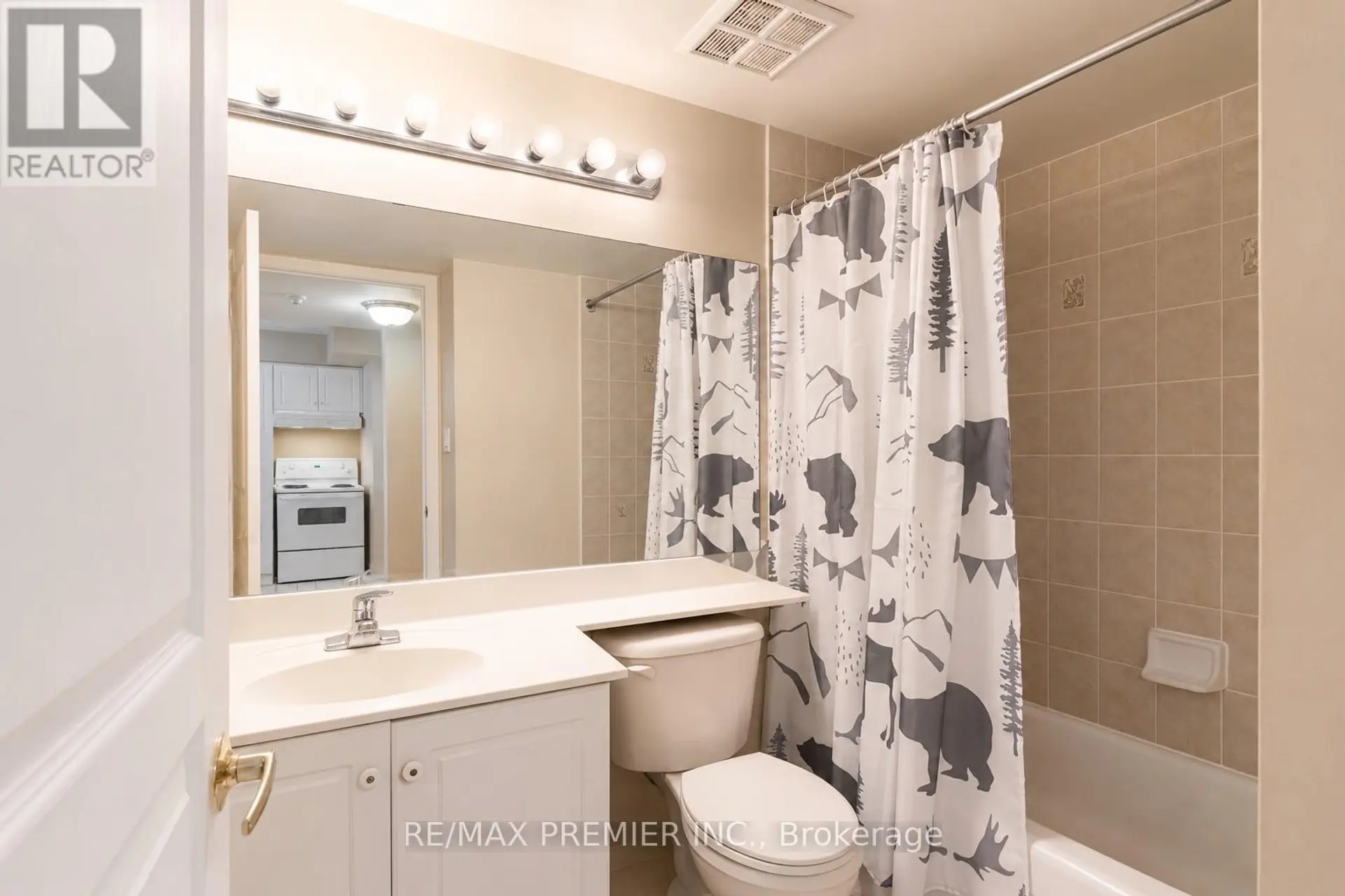 #504 19 NORTHERN HEIGHTS DRIVE - Image 6