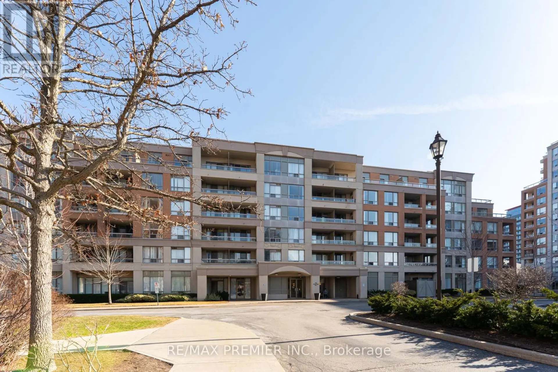 #504 19 NORTHERN HEIGHTS DRIVE - Image 9