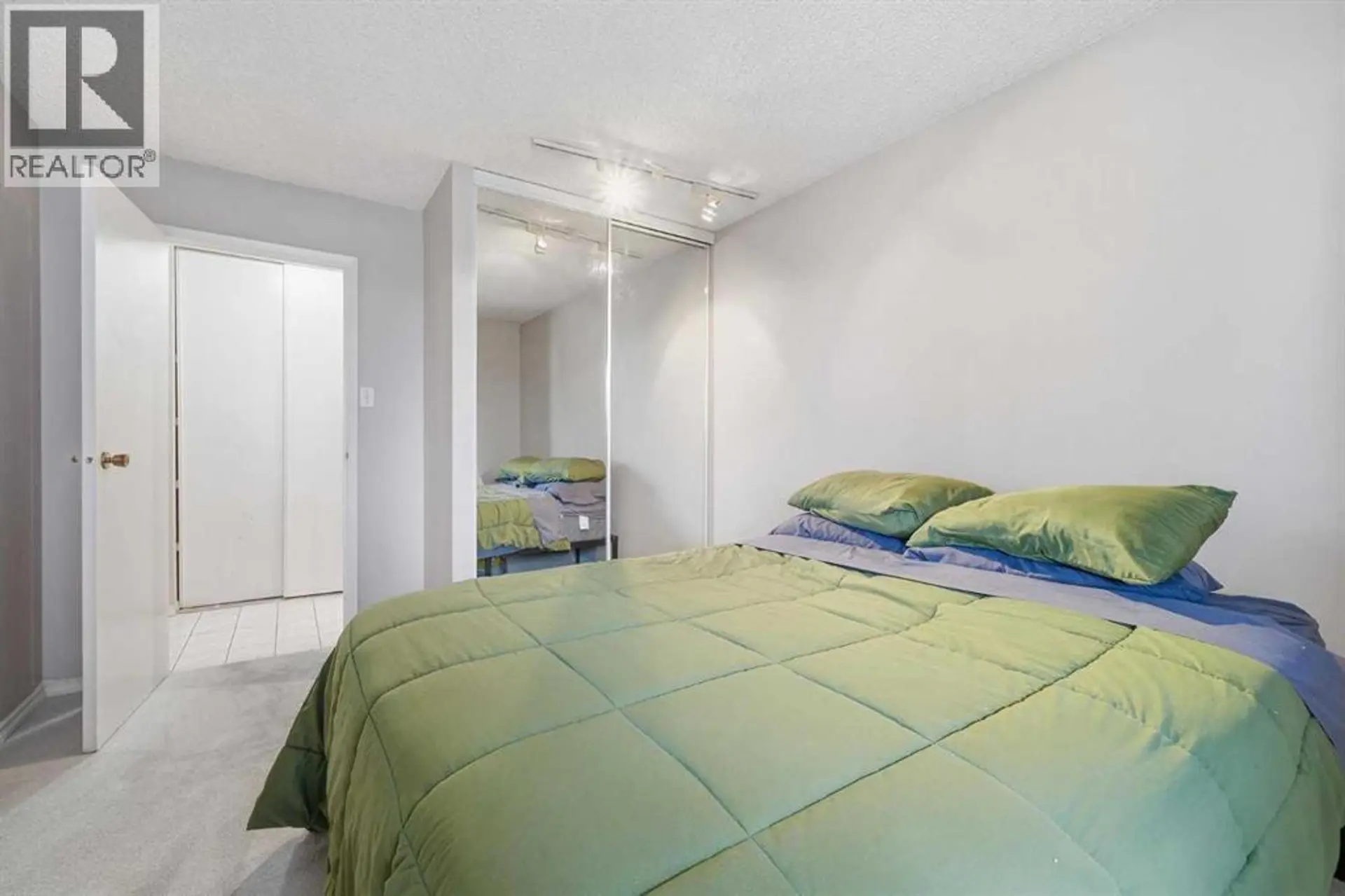 #704 718 12 Avenue SW - Image 11