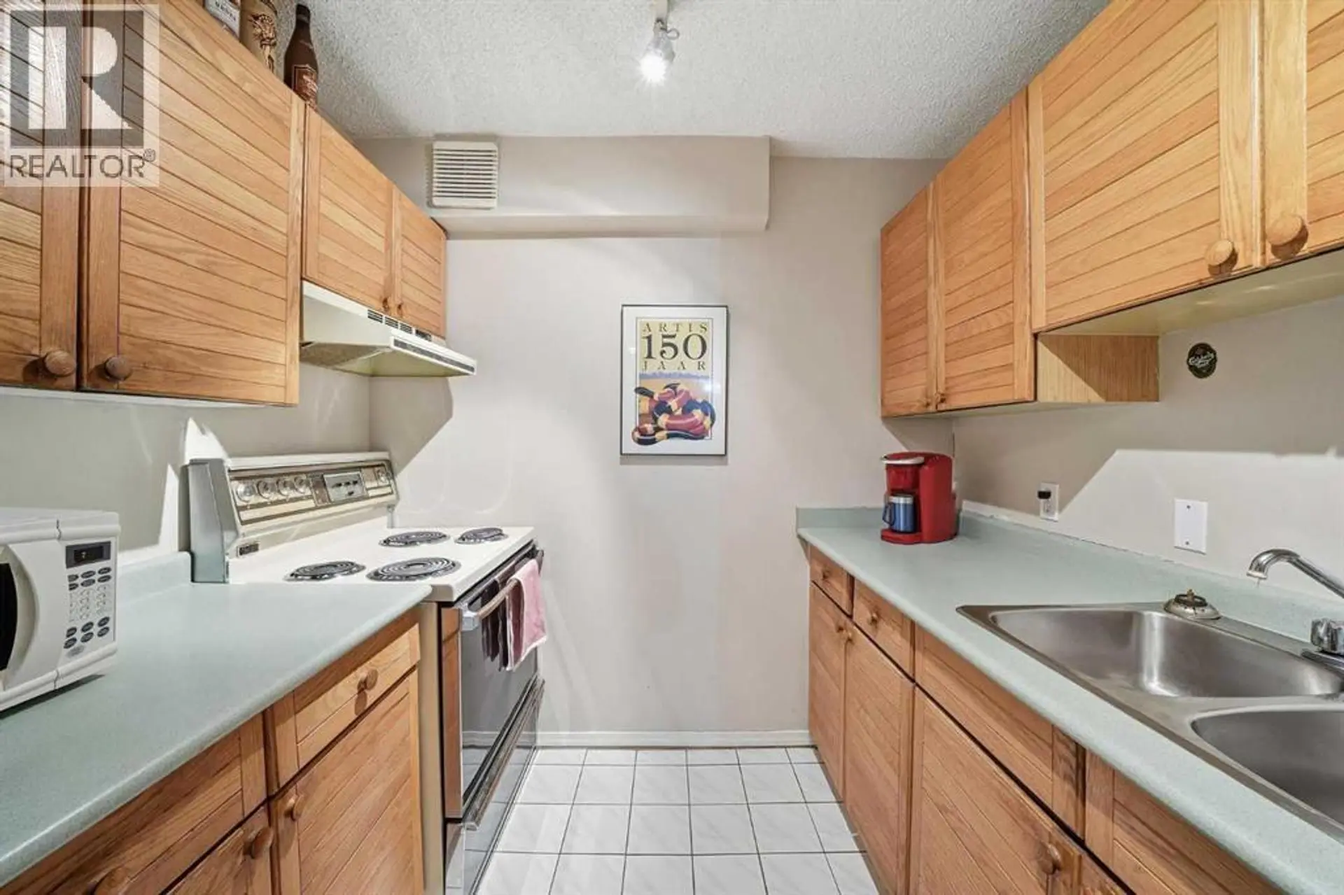 #704 718 12 Avenue SW - Image 9