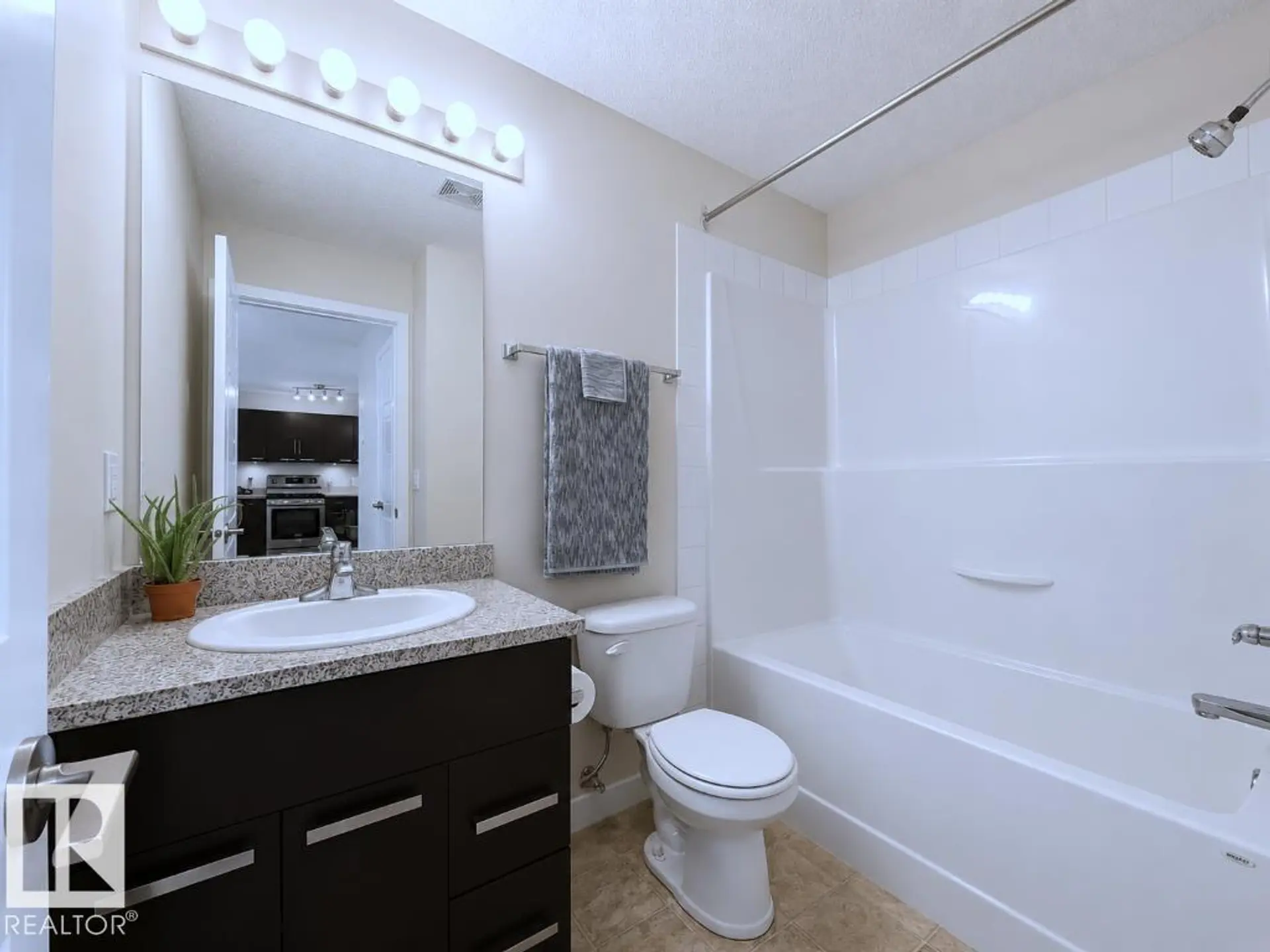 #311 14808 125 ST NW - Image 12