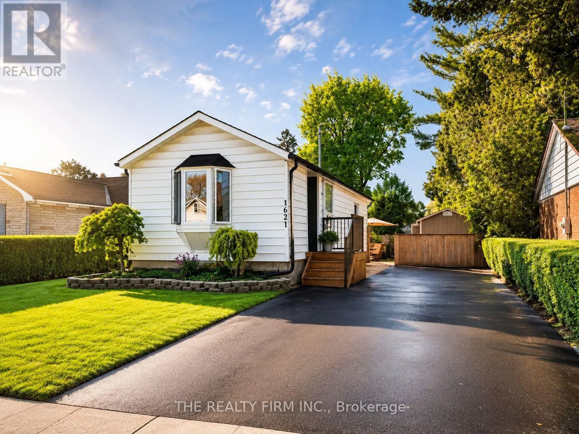 1621 BORDEN STREET - Image 1